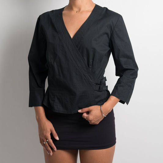 BLACK WRAP LONG SLEEVE