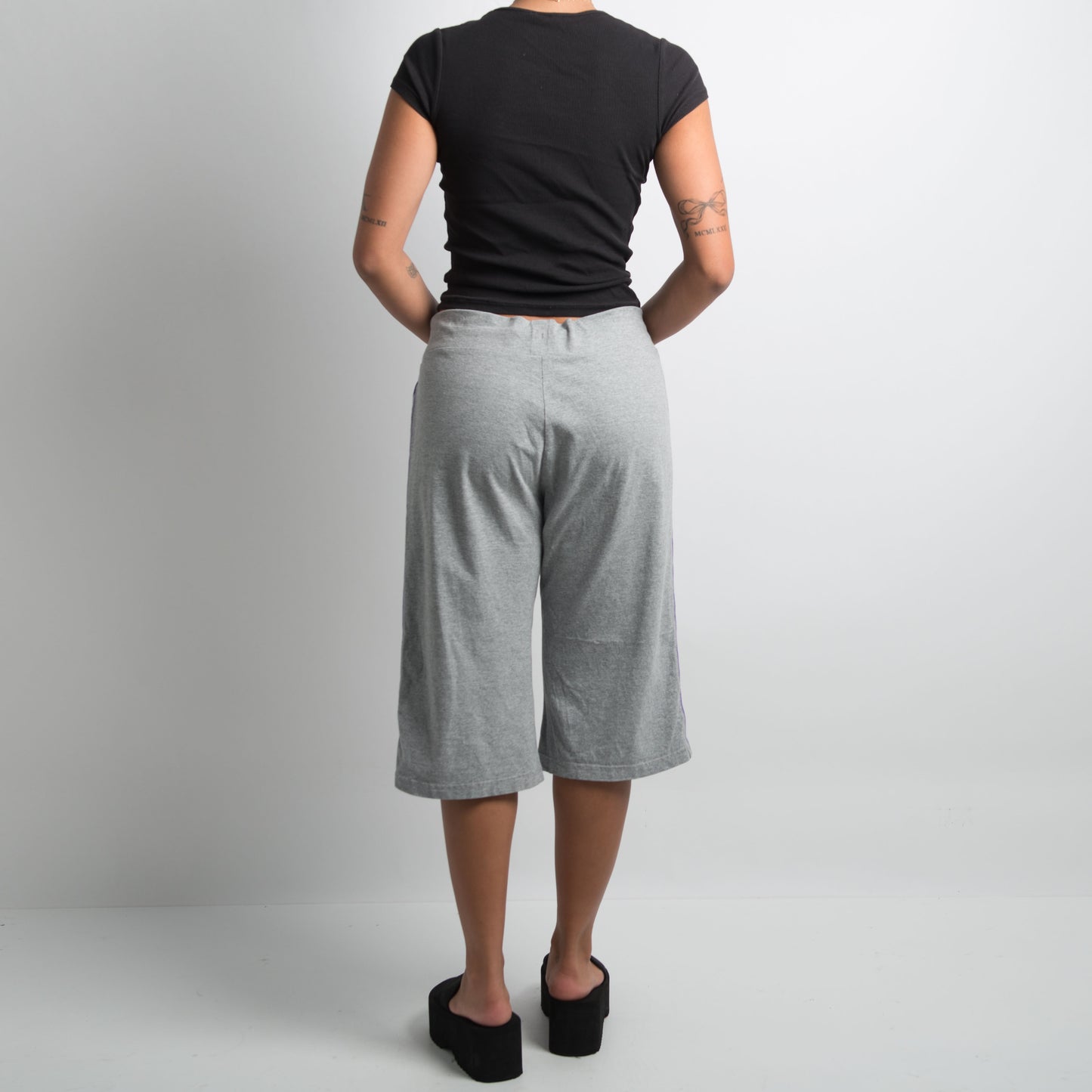 PANTALON DE SÉJOUR COURT GRIS