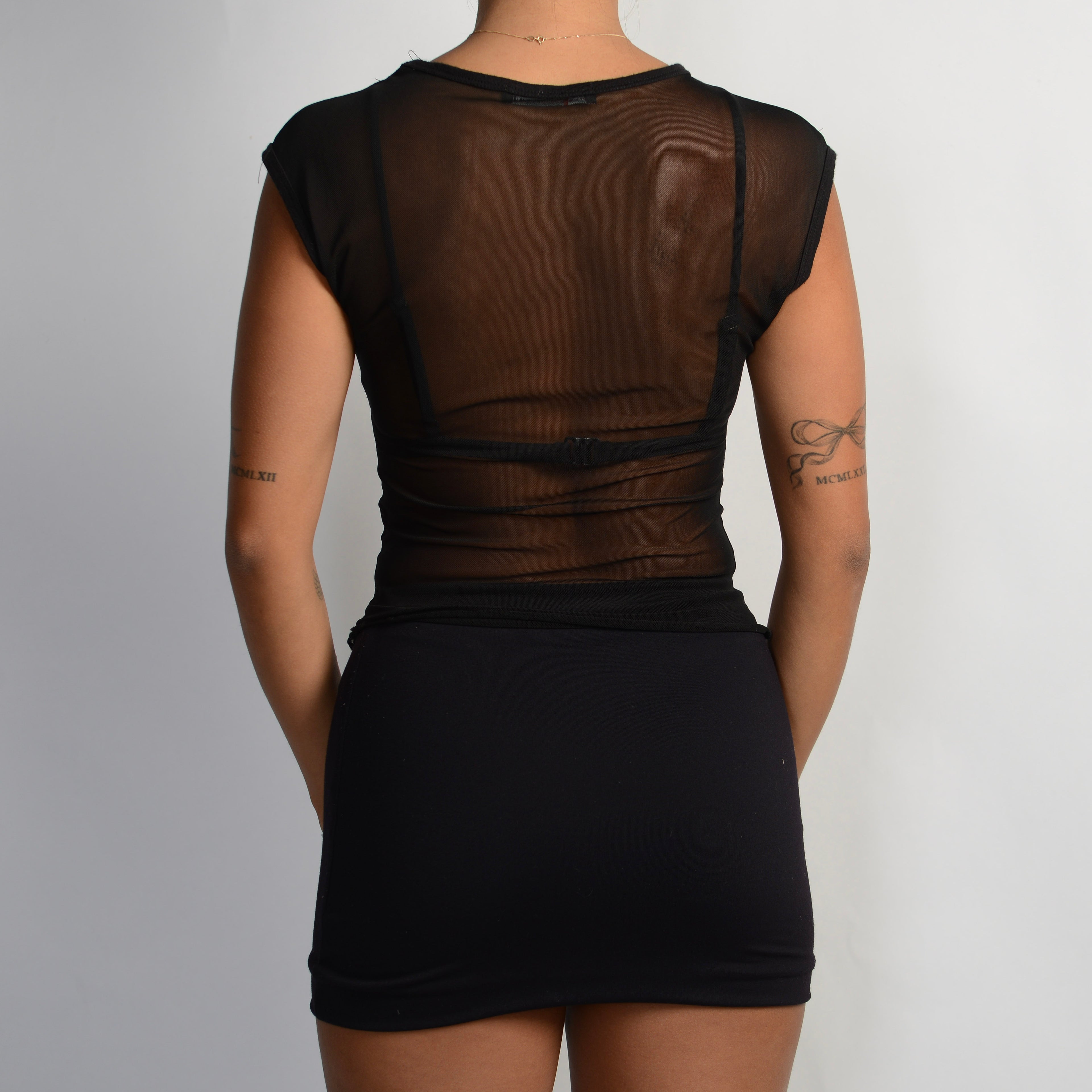 BLACK MESH TOP