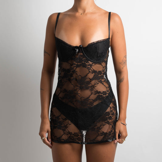 BLACK LACE BABYDOLL + THONG