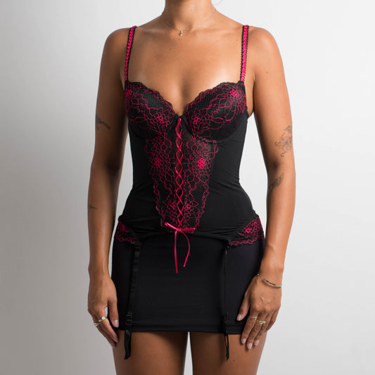 BLACK PINK LACE CORSET