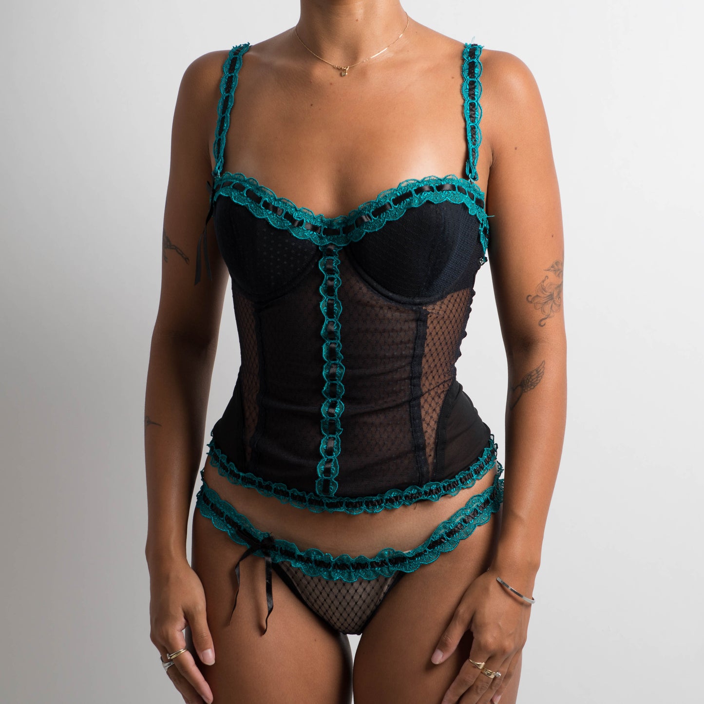 BLACK / GREEN CORSET + THONG