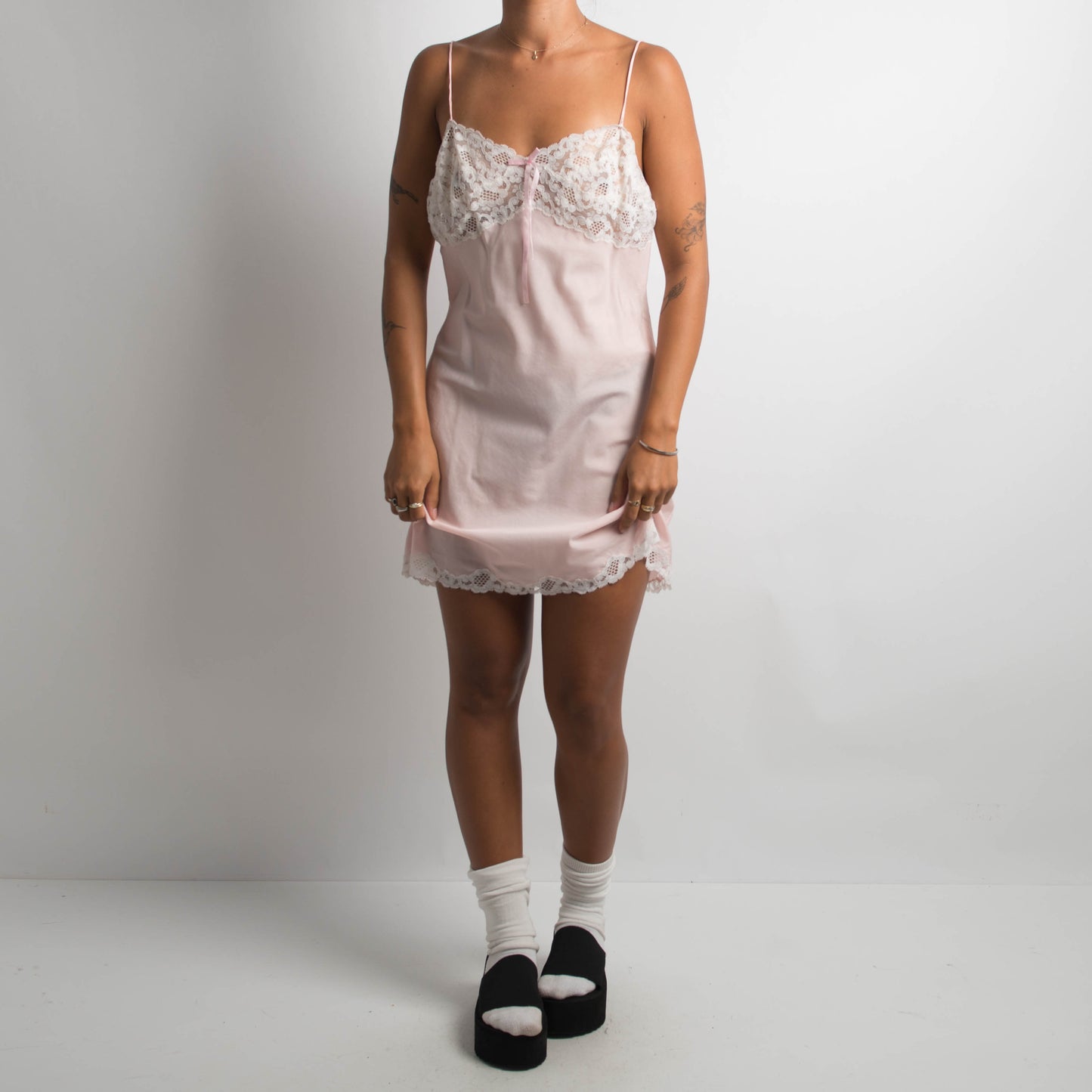 PALE PINK CHEMISE