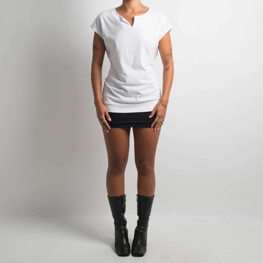 WHITE NIKE TOP