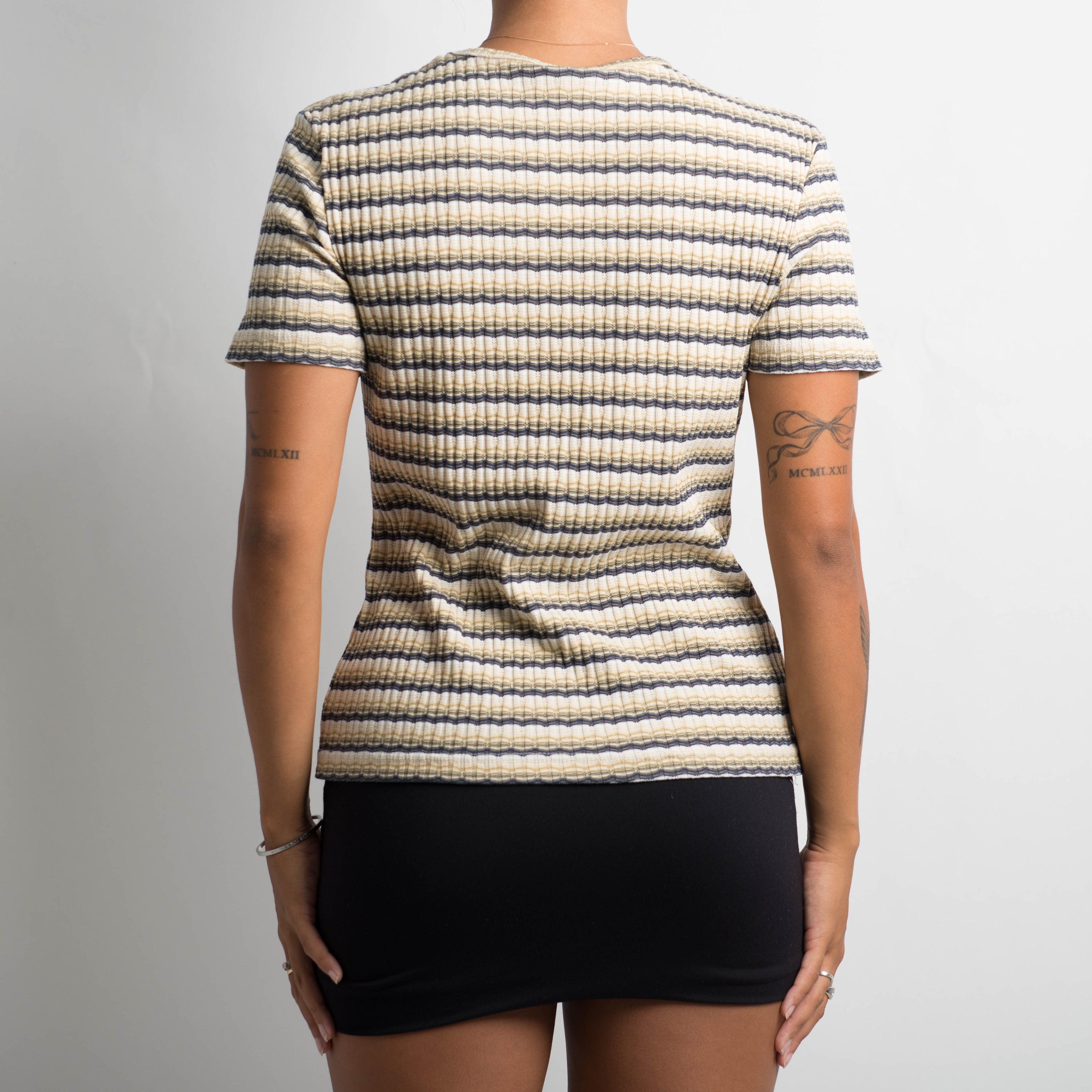 TEXTURED STRIPE TOP