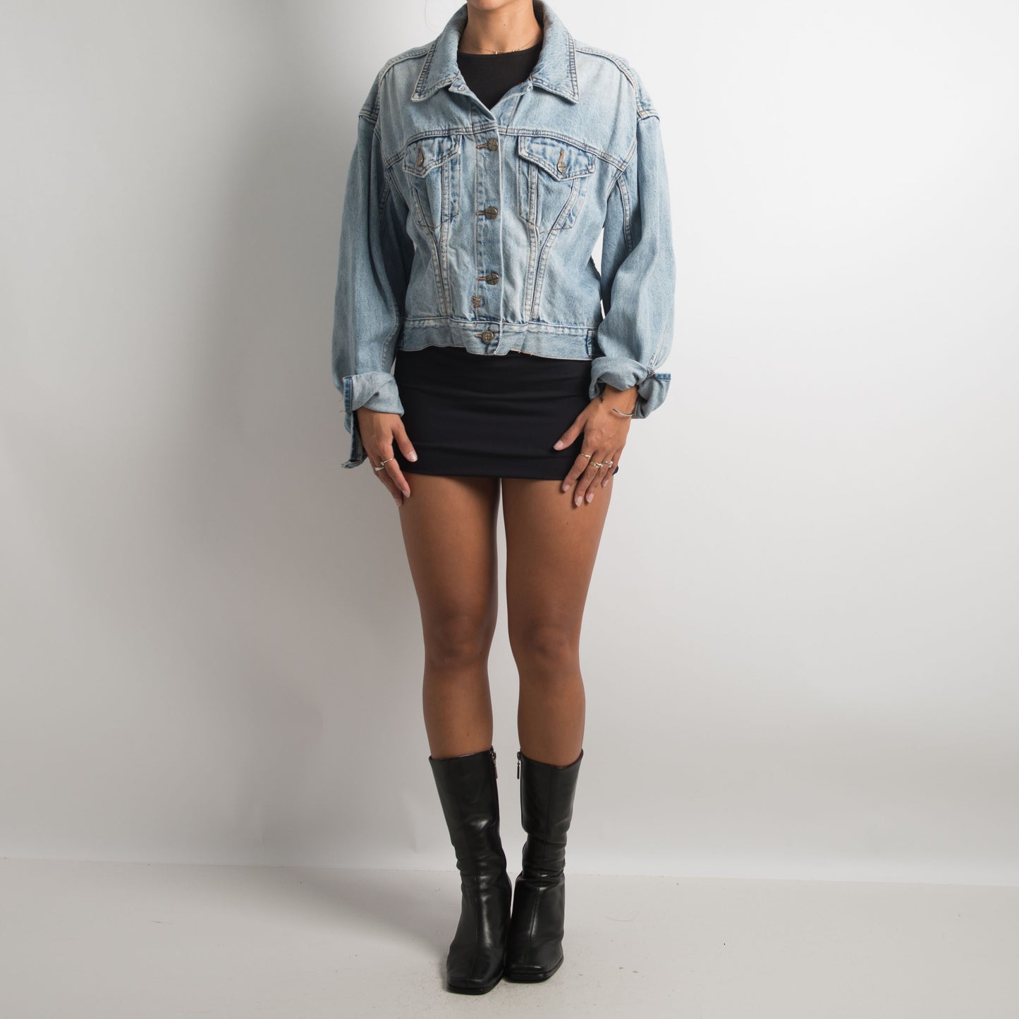 CROPPED OVERSIZED DENIM JACKET