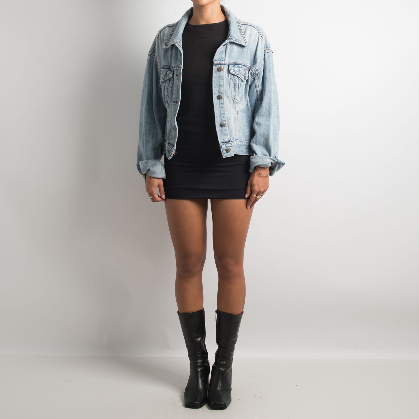 CROPPED OVERSIZED DENIM JACKET