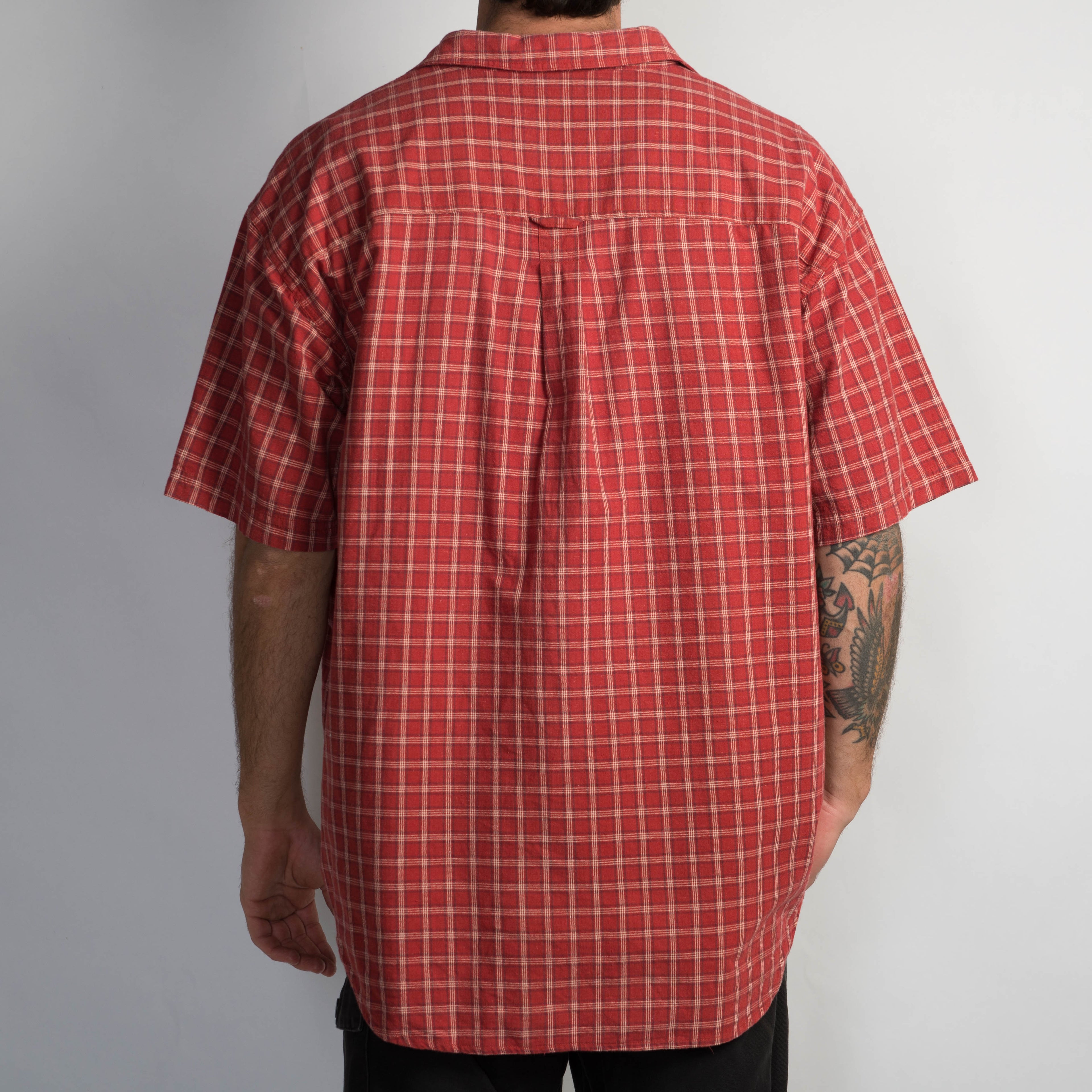 RED CHECK BUTTON UP