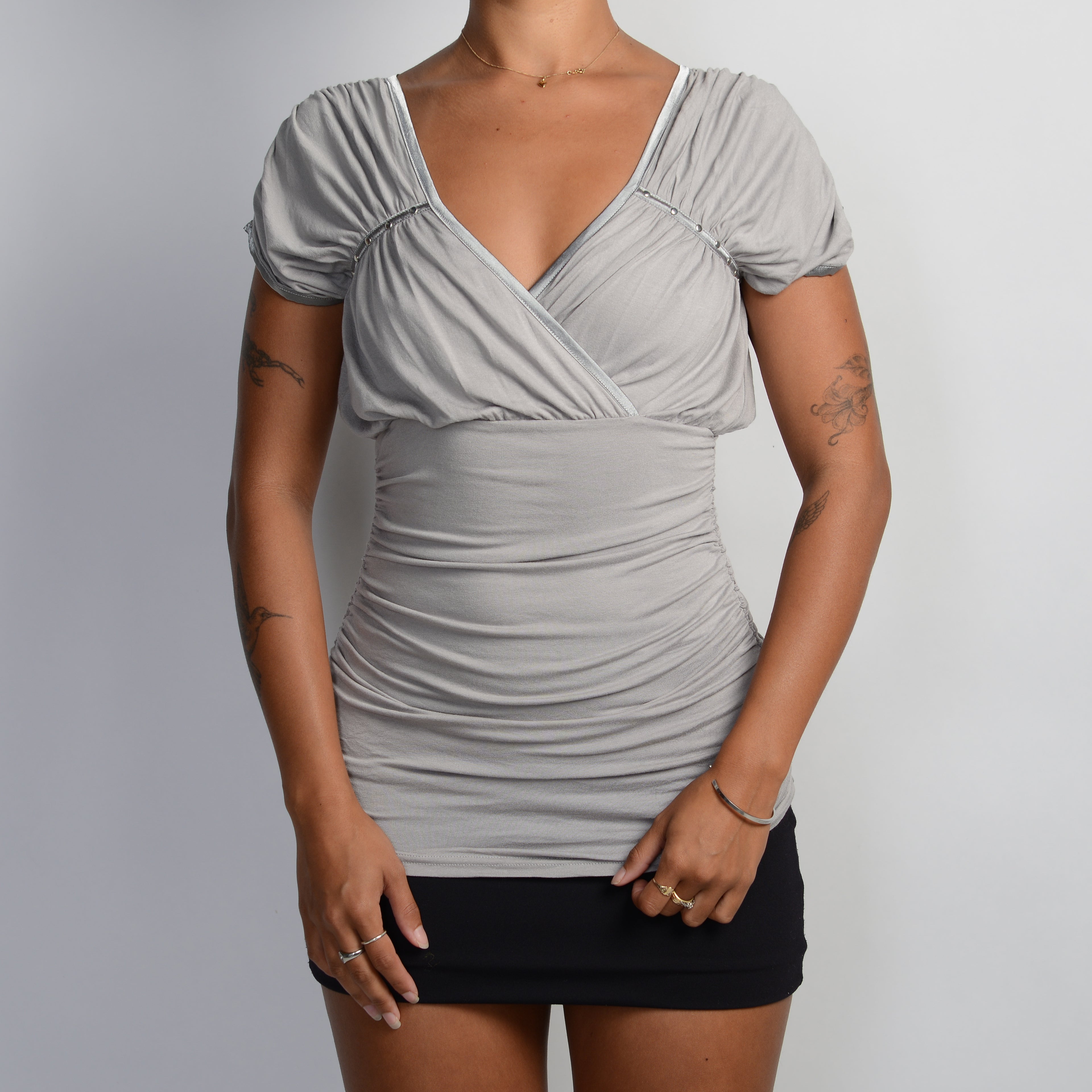 GREY RUCHED TOP