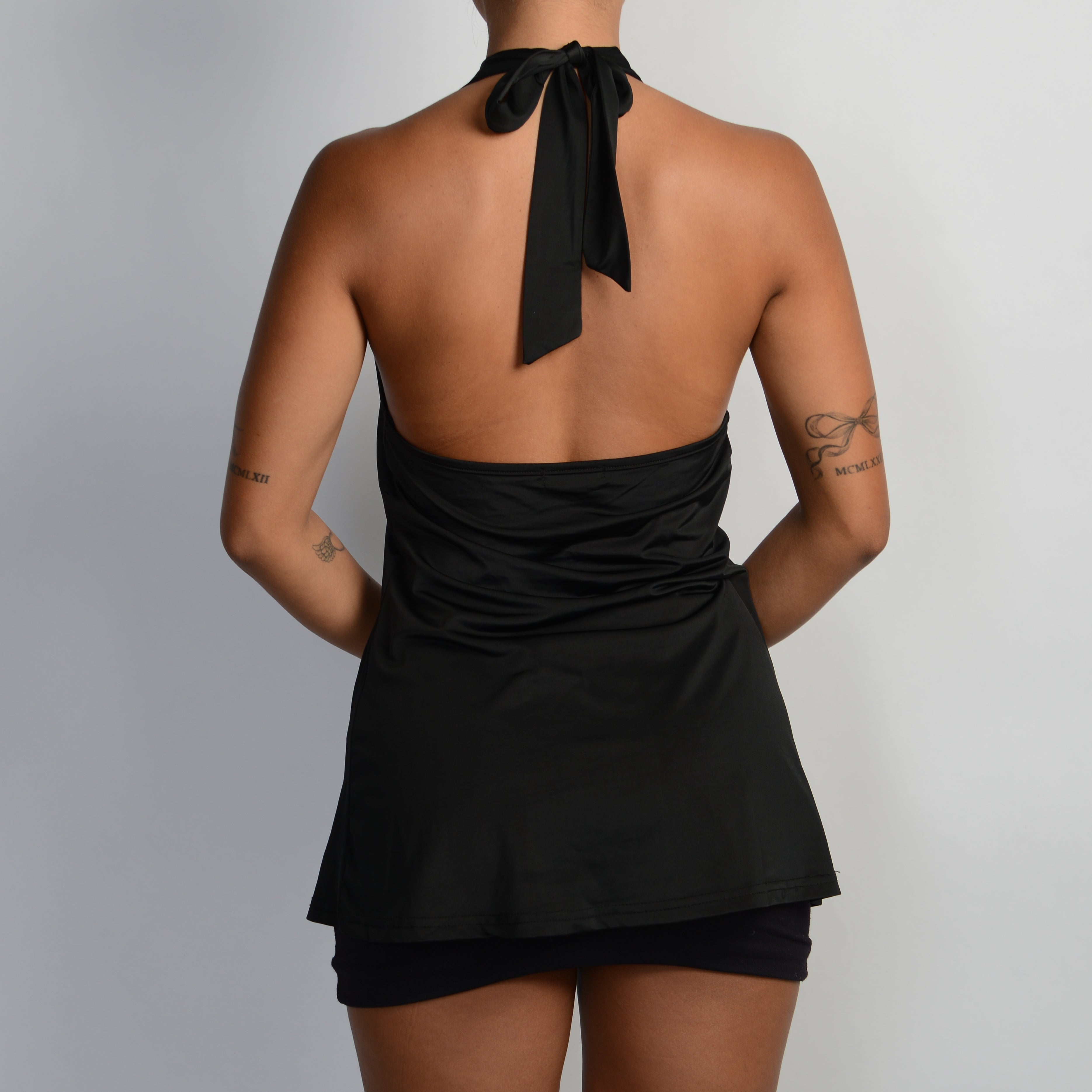 BLACK HALTER TOP