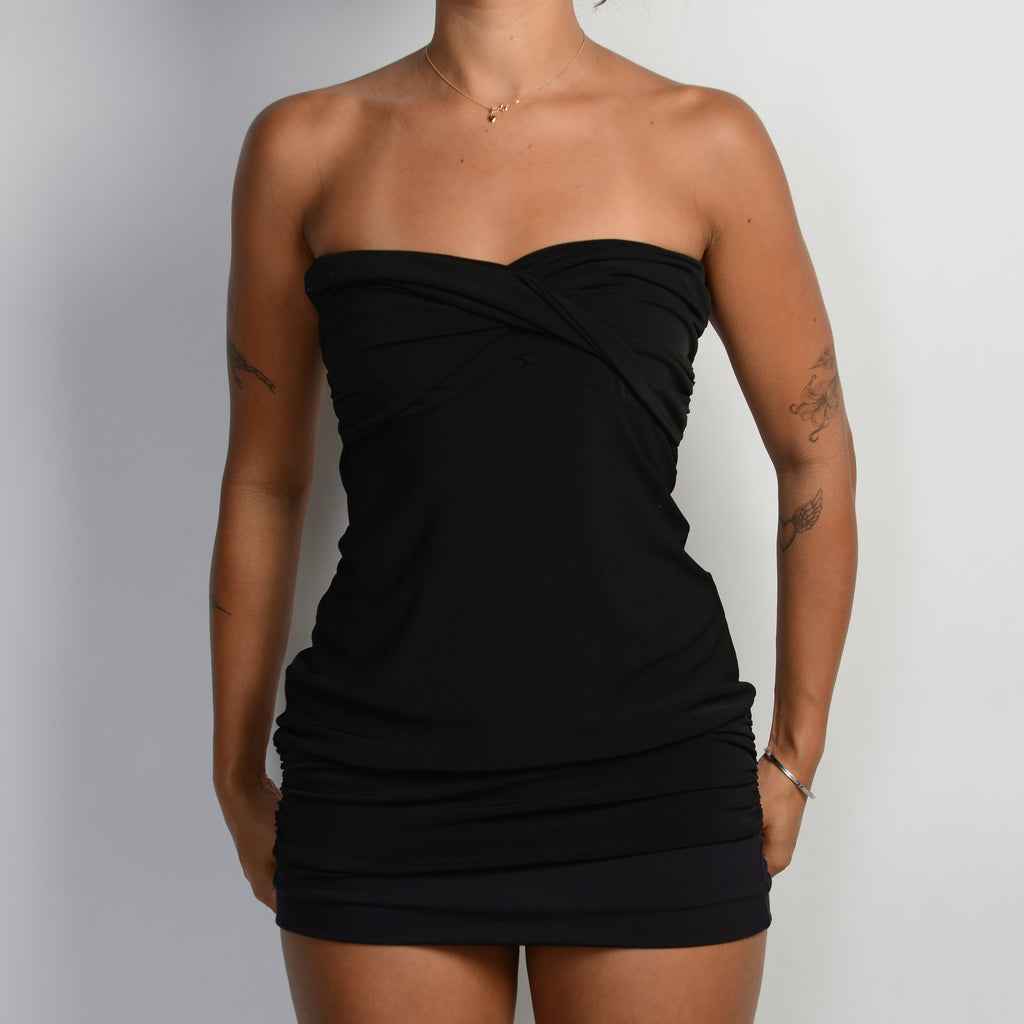 BLACK STRAPLESS TOP