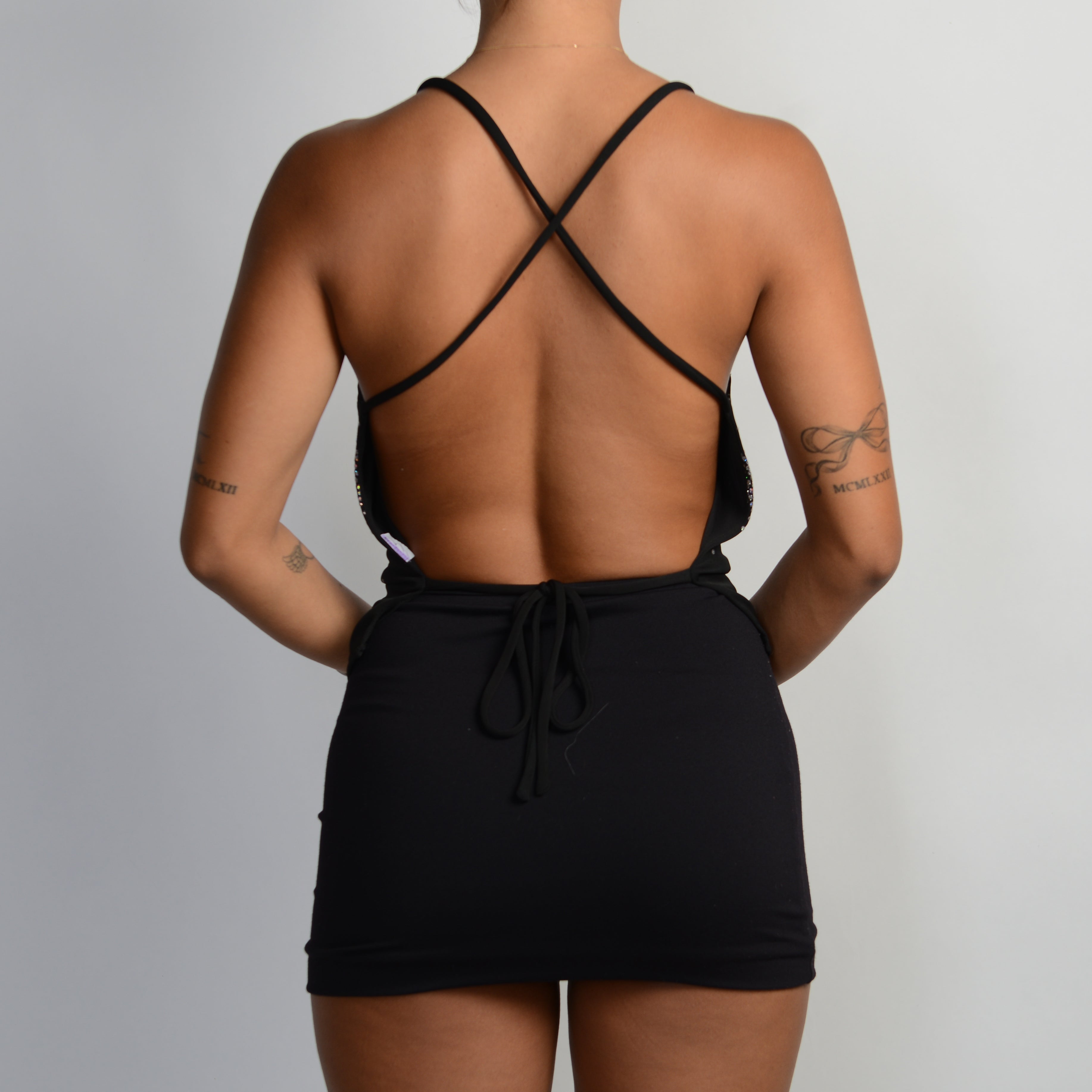 BLACK GLITTER BACKLESS TOP