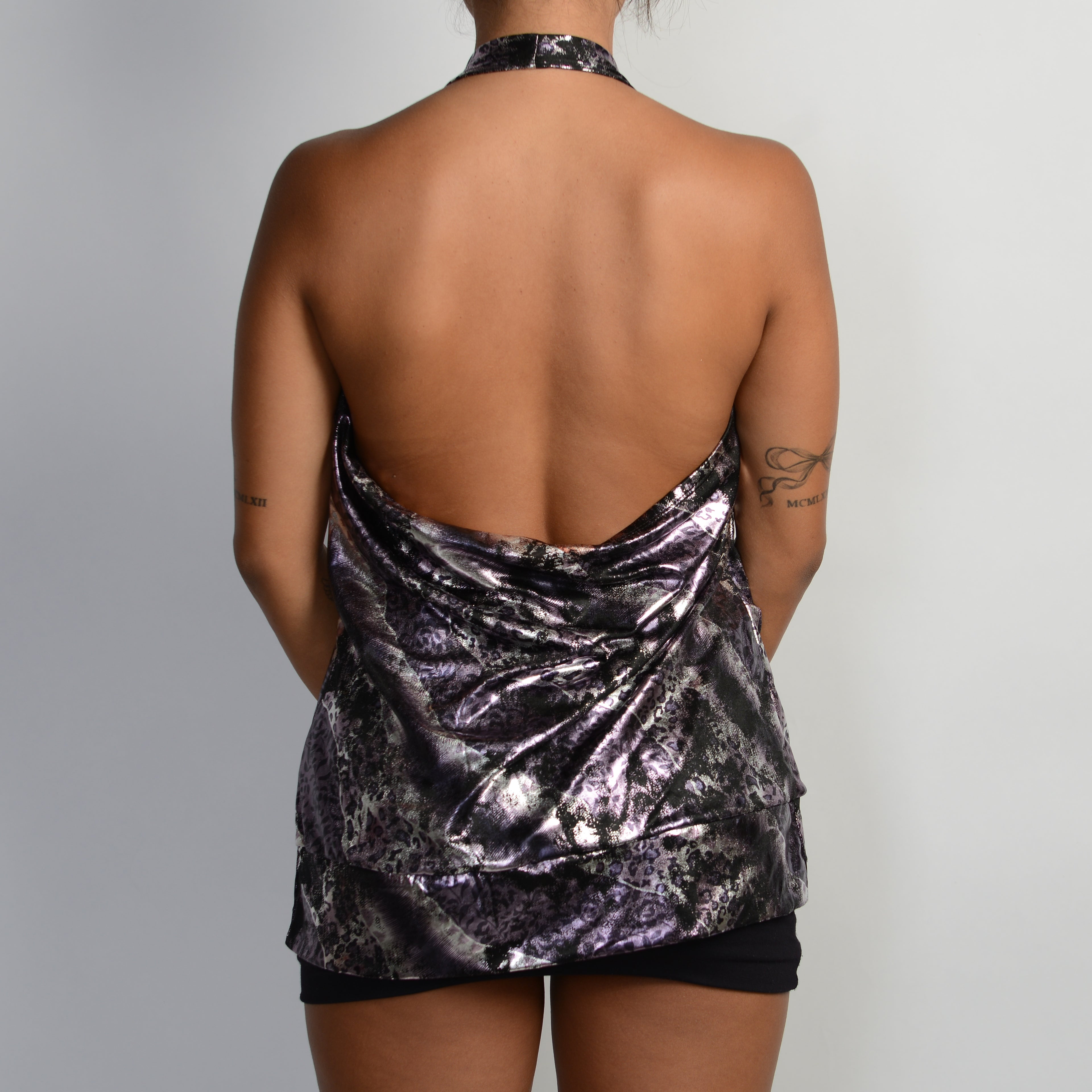 SILVER LAYERED PATTERN TOP