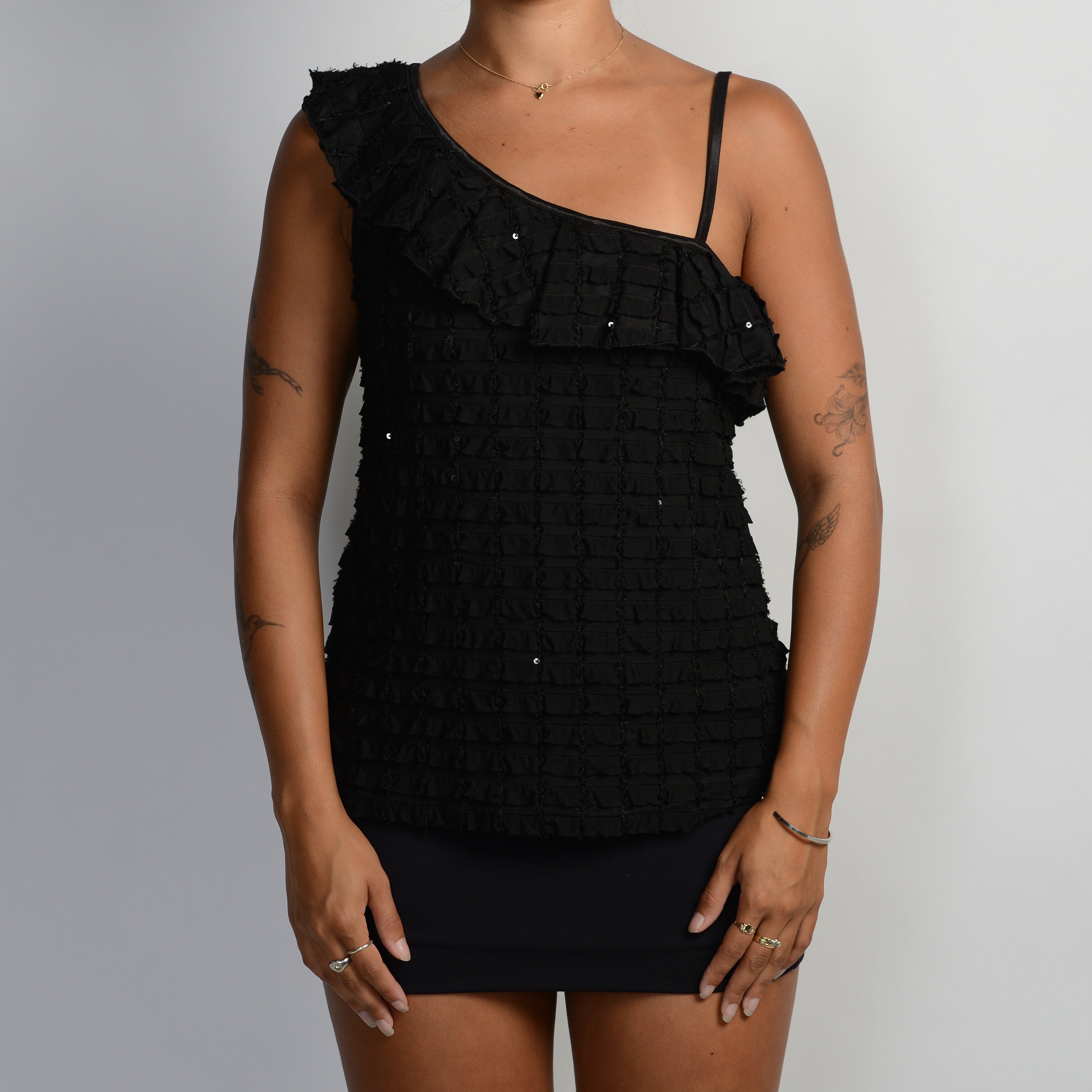 ONE SHOULDER TEXTURED TOP