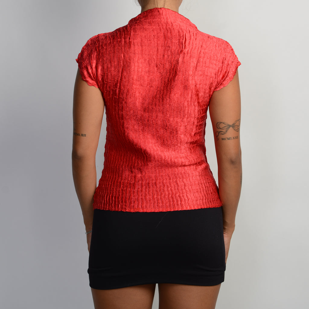 RED TEXTURED TOP