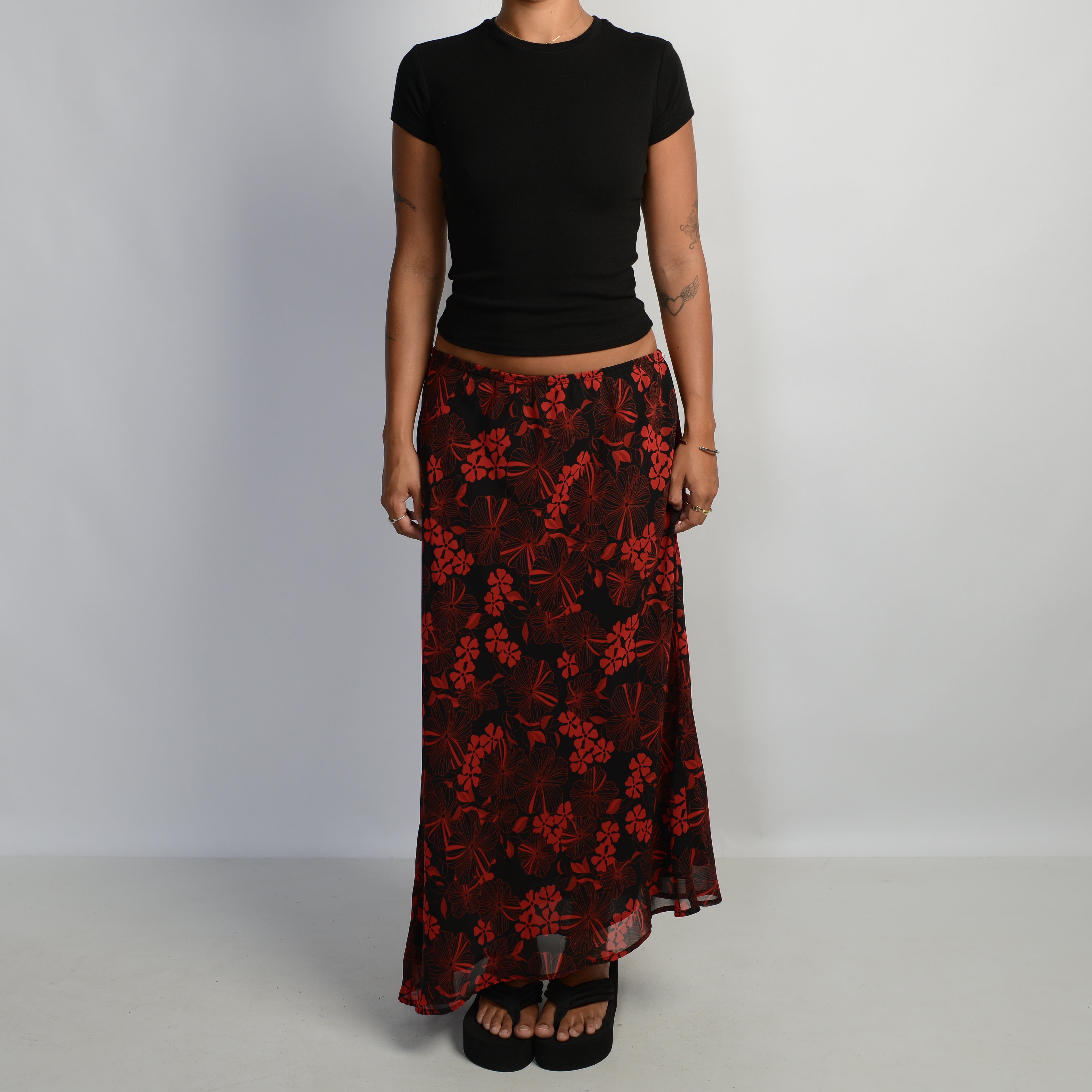 RED FLORAL MAXI SKIRT