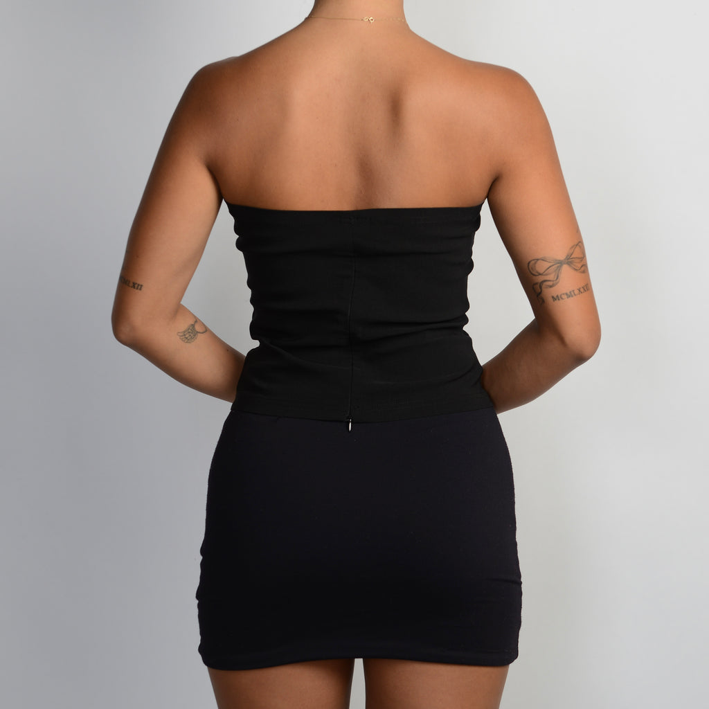 BLACK STRAPLESS TOP