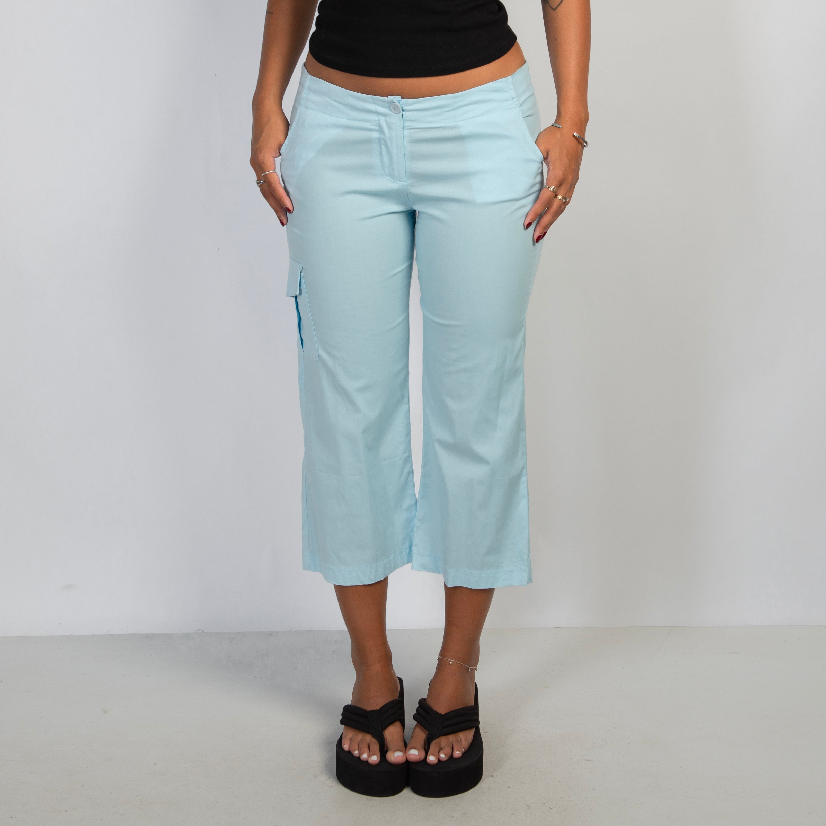 BLUE CAPRI CARGO PANTS