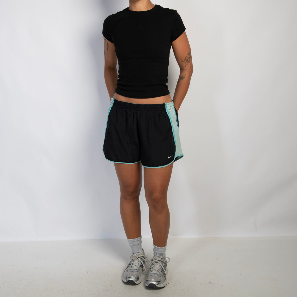 BLACK NIKE SHORTS