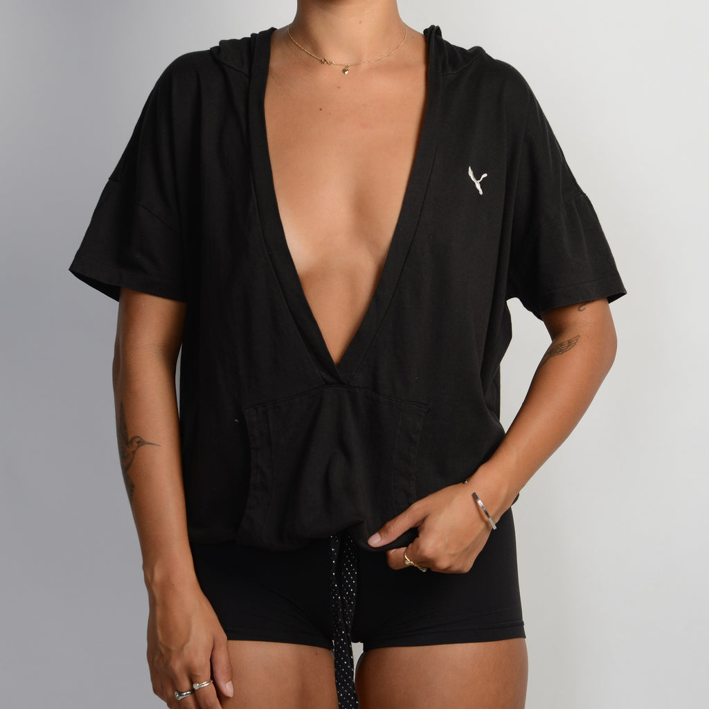 BLACK DEEP PLUNGE TOP