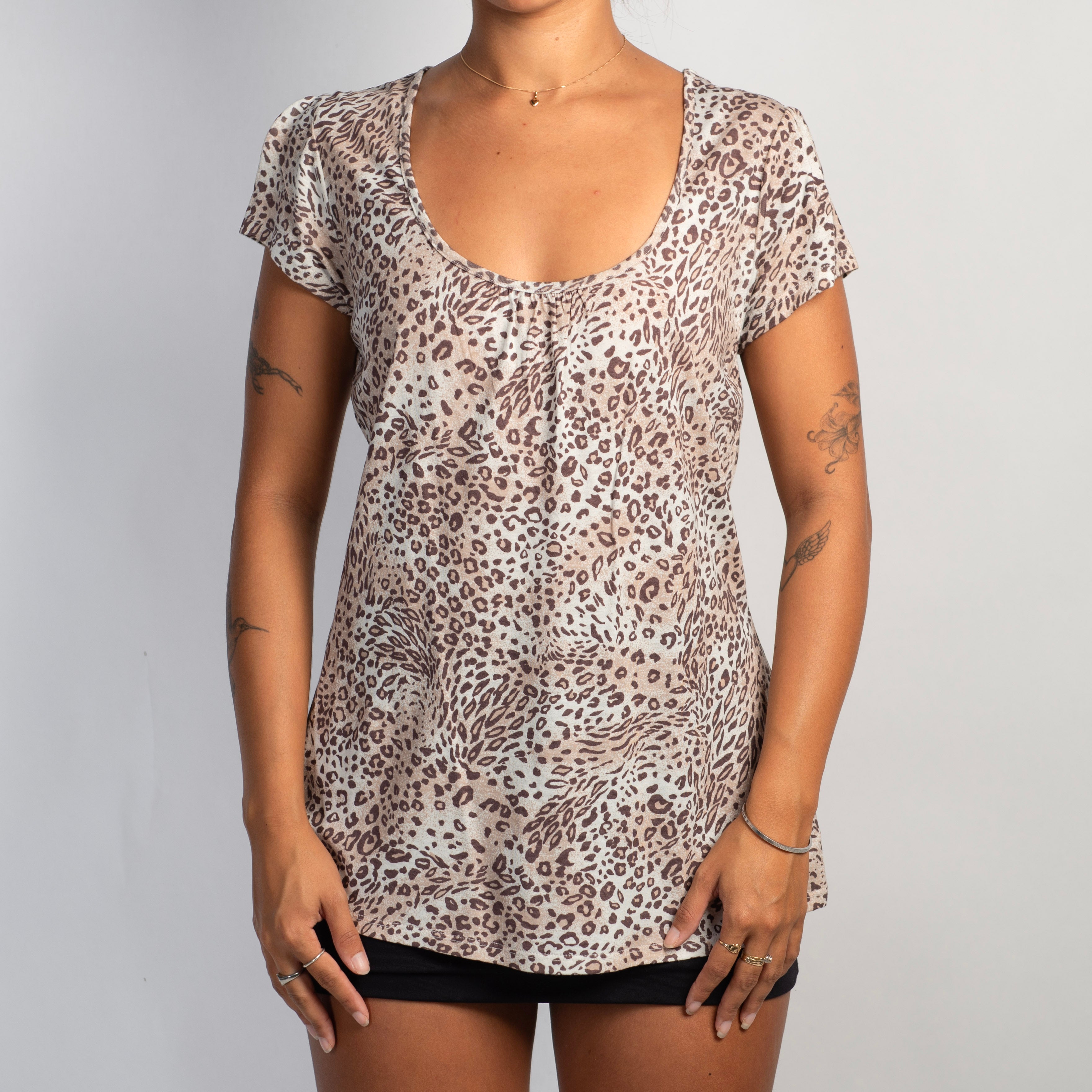 LEOPARD PRINT TSHIRT