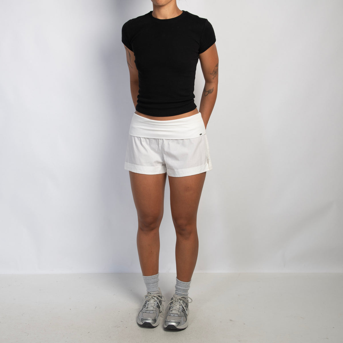 WHITE FOLD OVER SHORTS