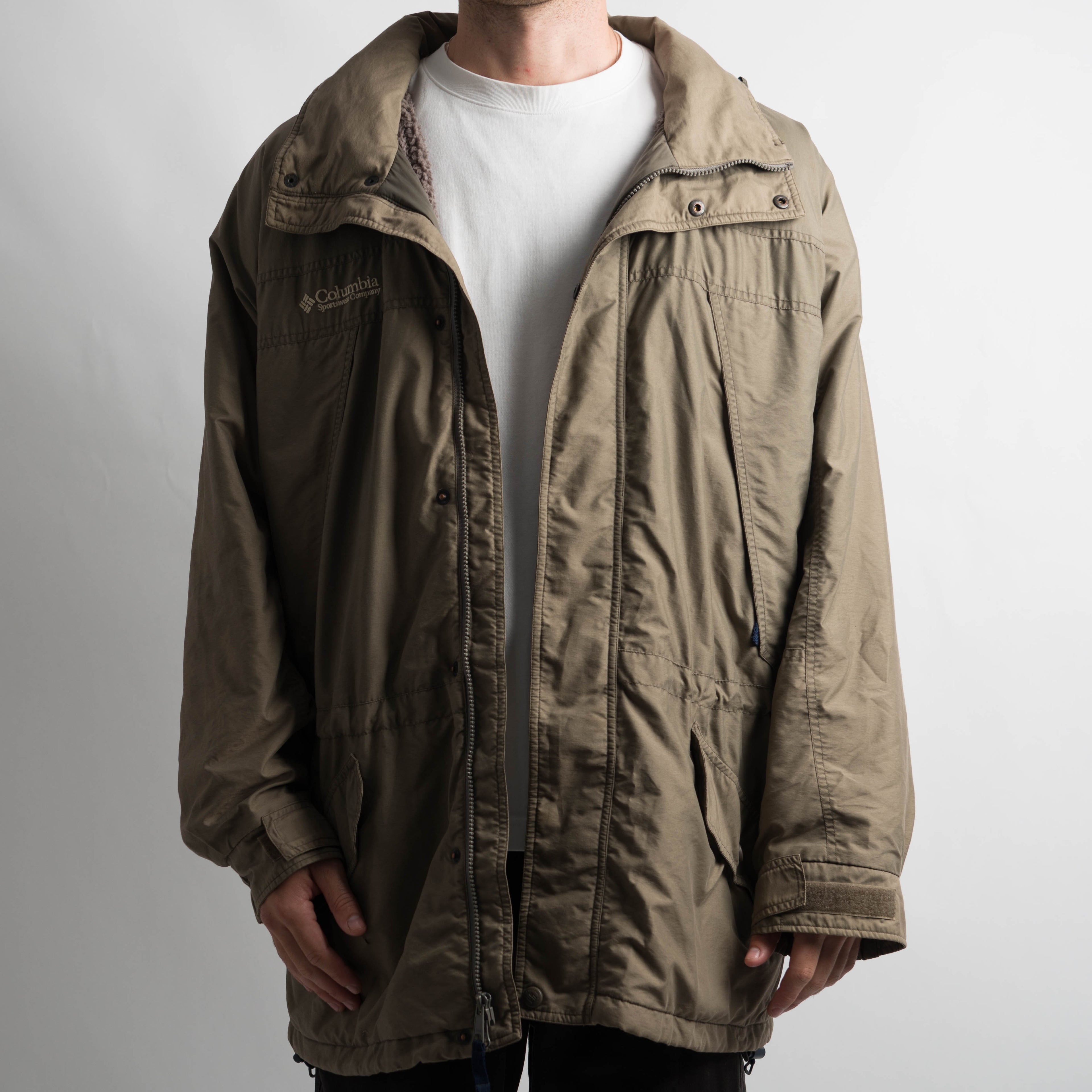 KHAKI LONGLINE WINDBREAKER JACKET