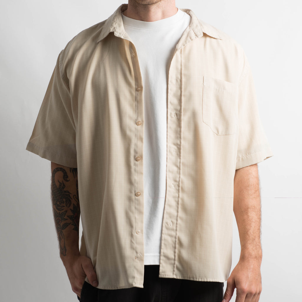 CREAM BUTTON UP SHIRT
