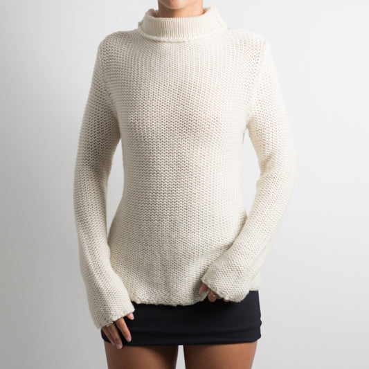 PULL EN MAILLE CRÈME