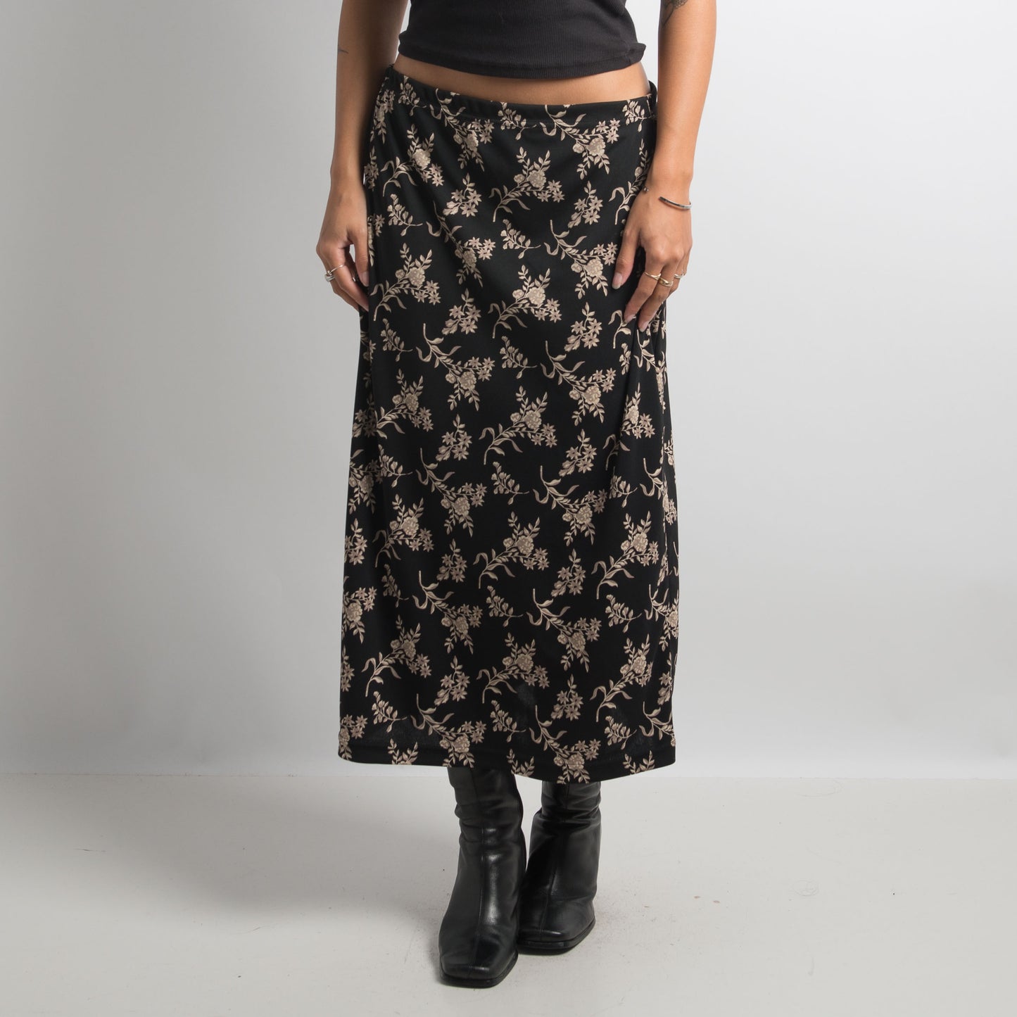 FLORAL LONGLINE SKIRT