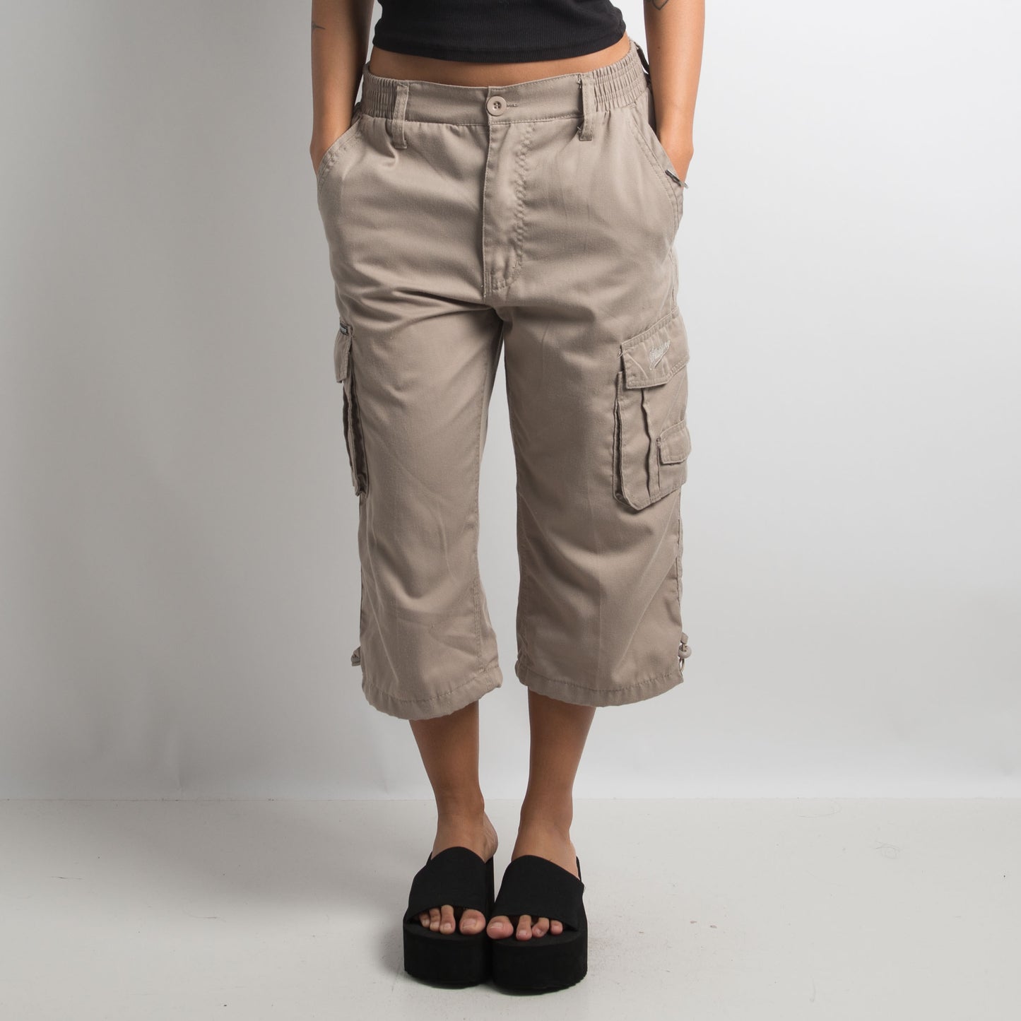 BEIGE CARGO 3/4 PANTS