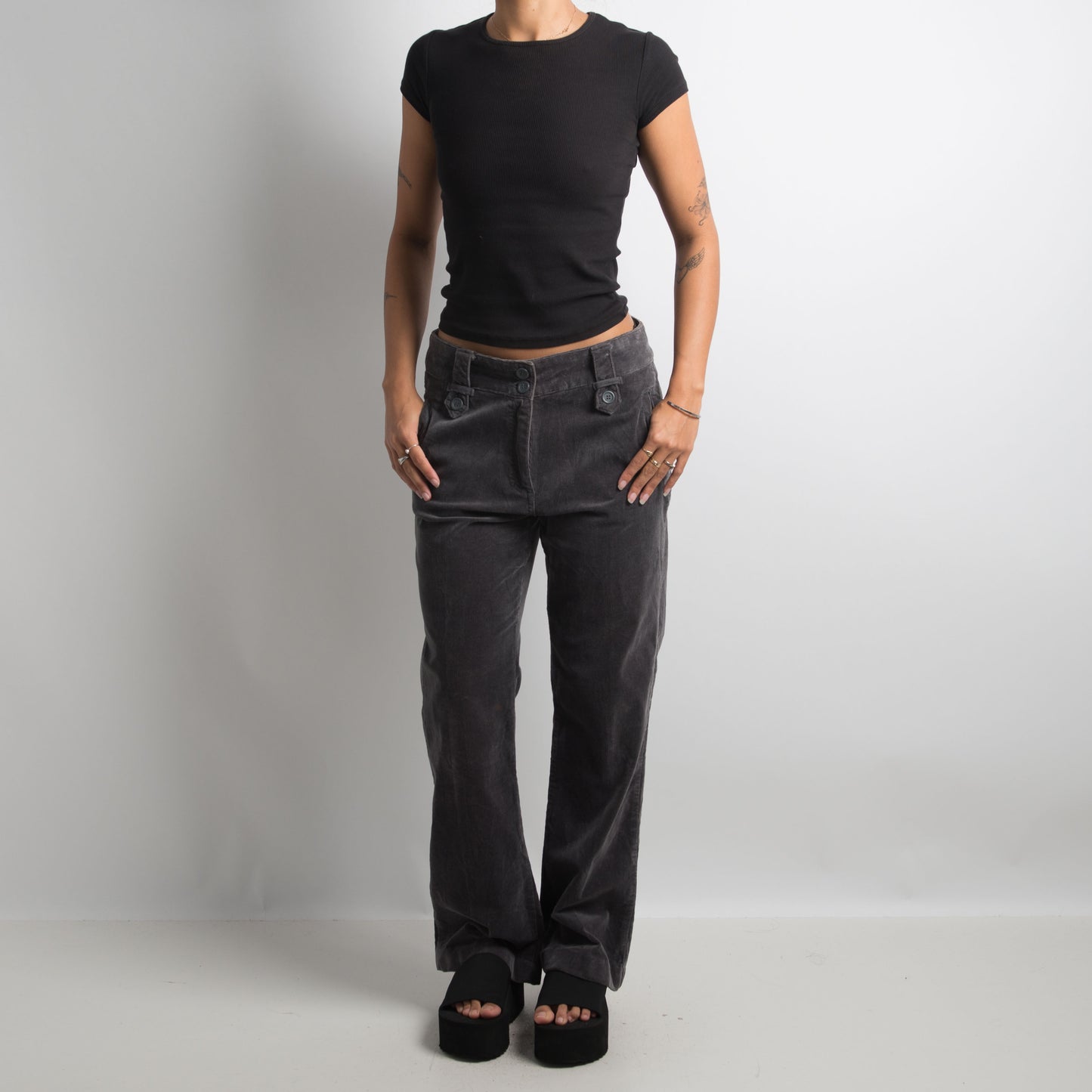 PANTALON BOOTCUT EN VELOURS CÔTELÉ