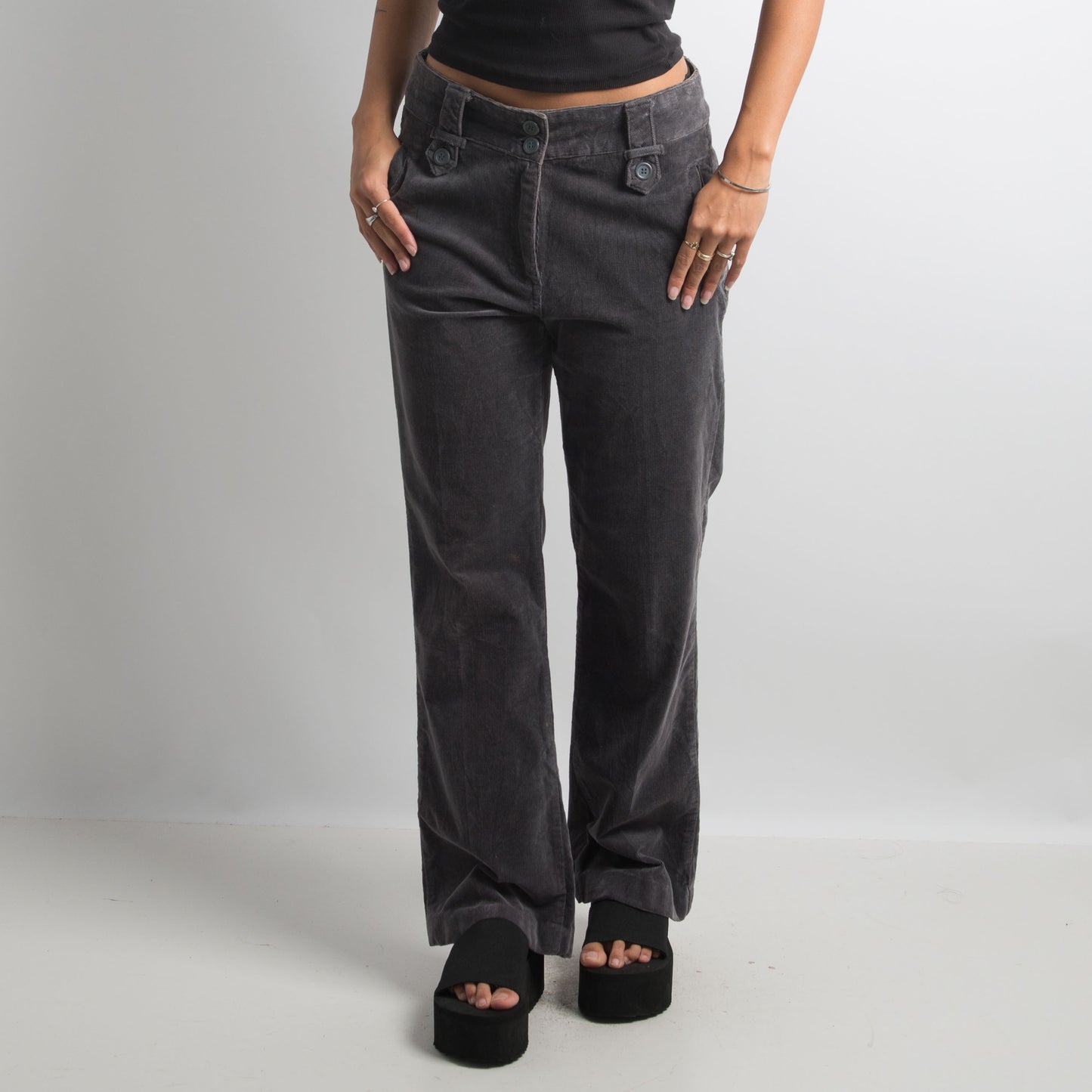 PANTALON BOOTCUT EN VELOURS CÔTELÉ