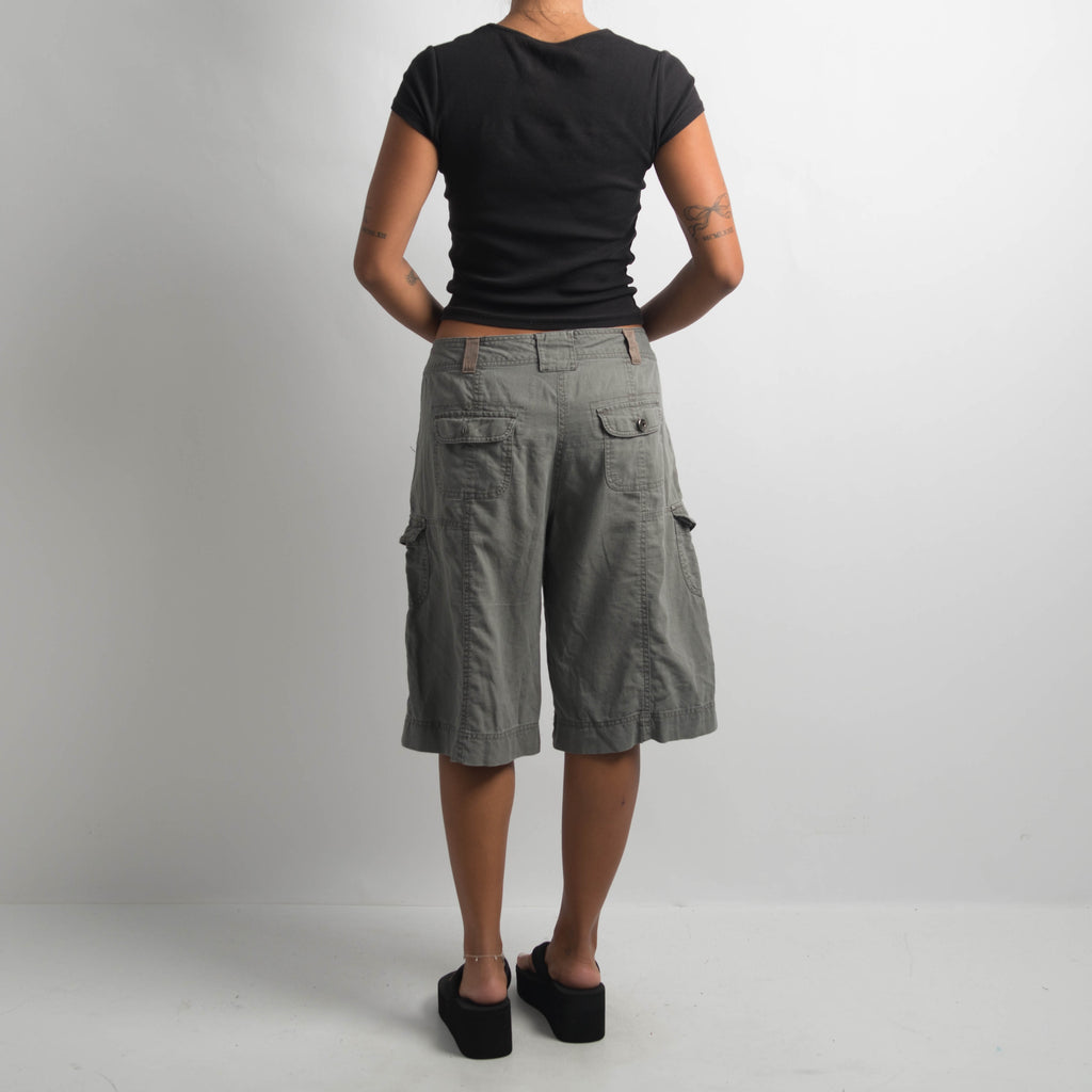 KHAKI LINEN BERMUDA SHORTS
