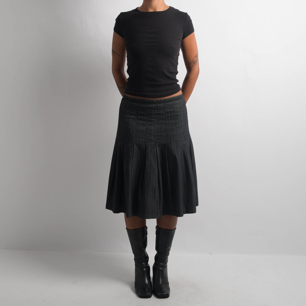 PINSTRIPE PLEATED MIDI SKIRT