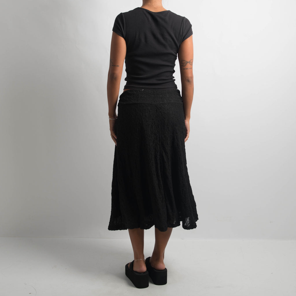 BLACK LACE LONGLINE SKIRT