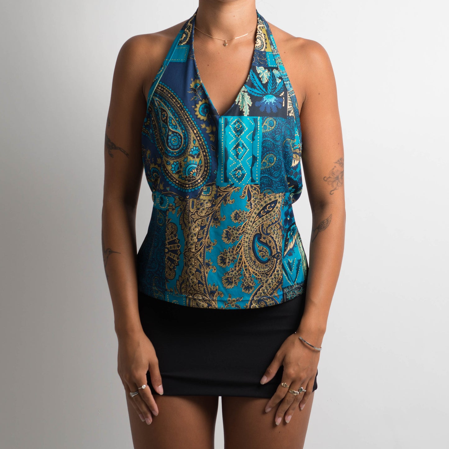 PATTERNED HALTERNECK TOP