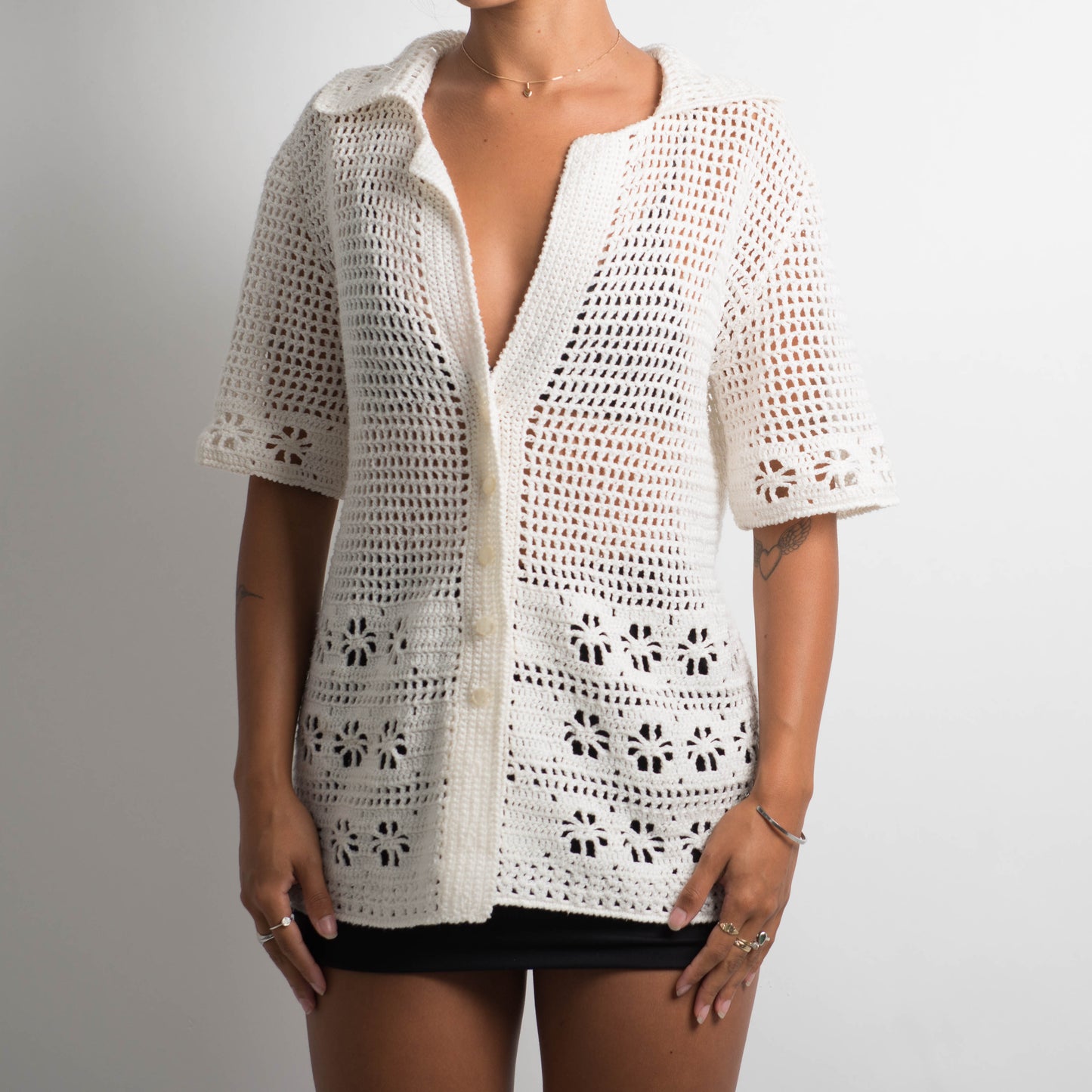 WHITE CROCHET BUTTON UP