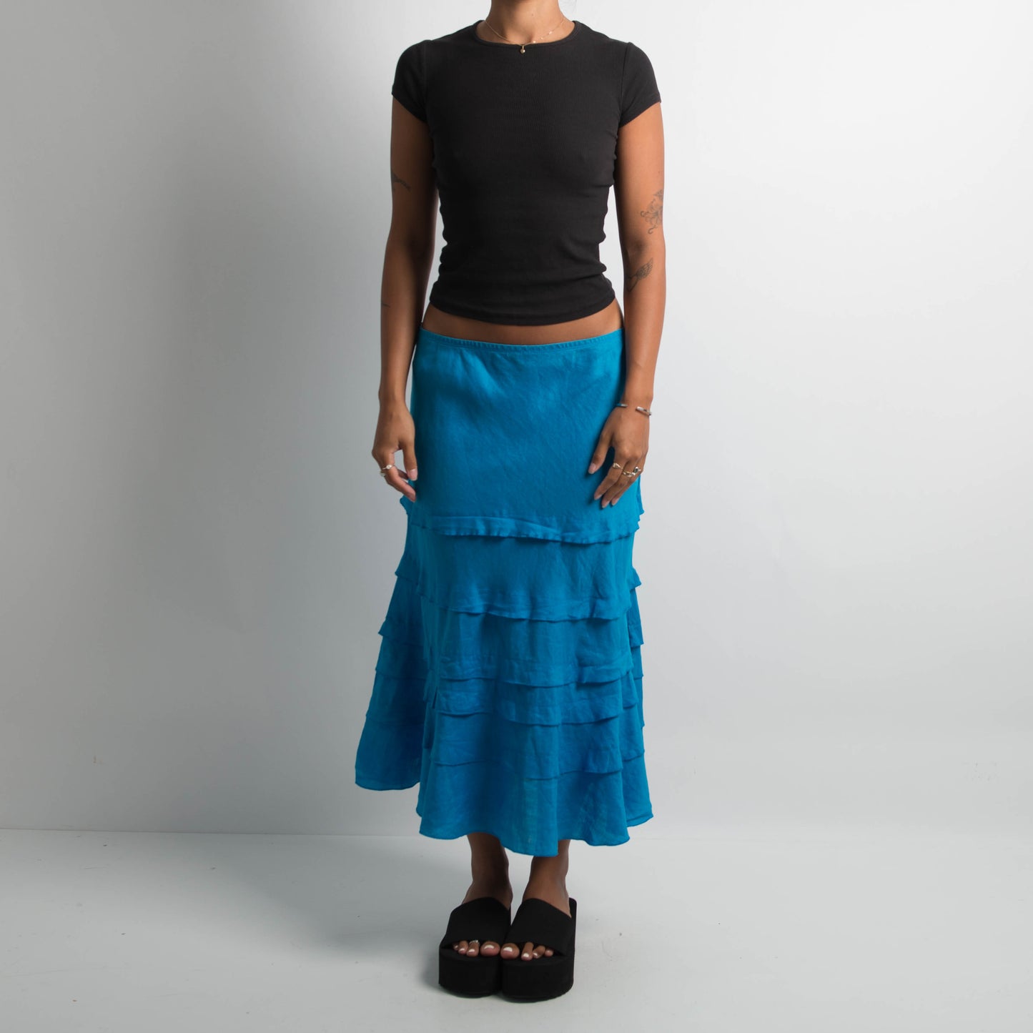 BLUE TIERED MIDI SKIRT