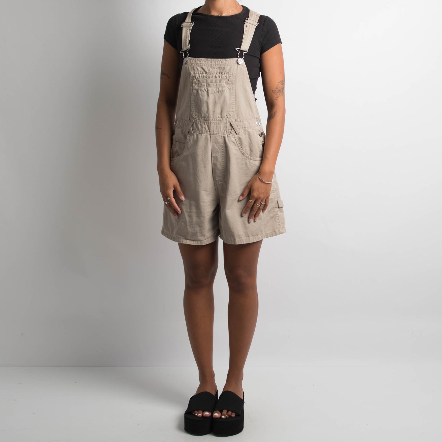 BEIGE SHORT OVERALLS