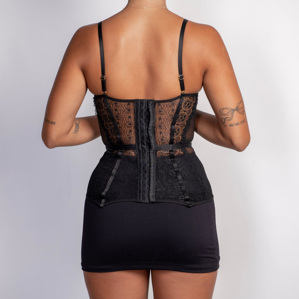 BLACK LACE BUSTIER