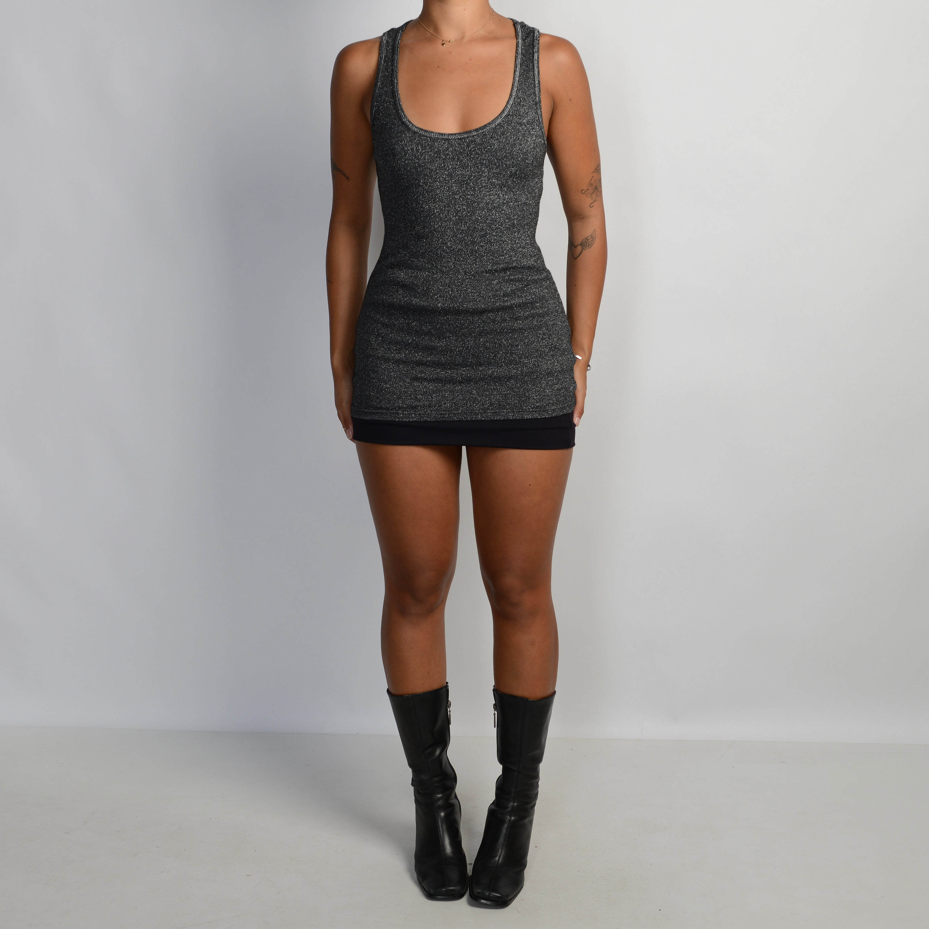 SILVER METALLIC TANK TOP