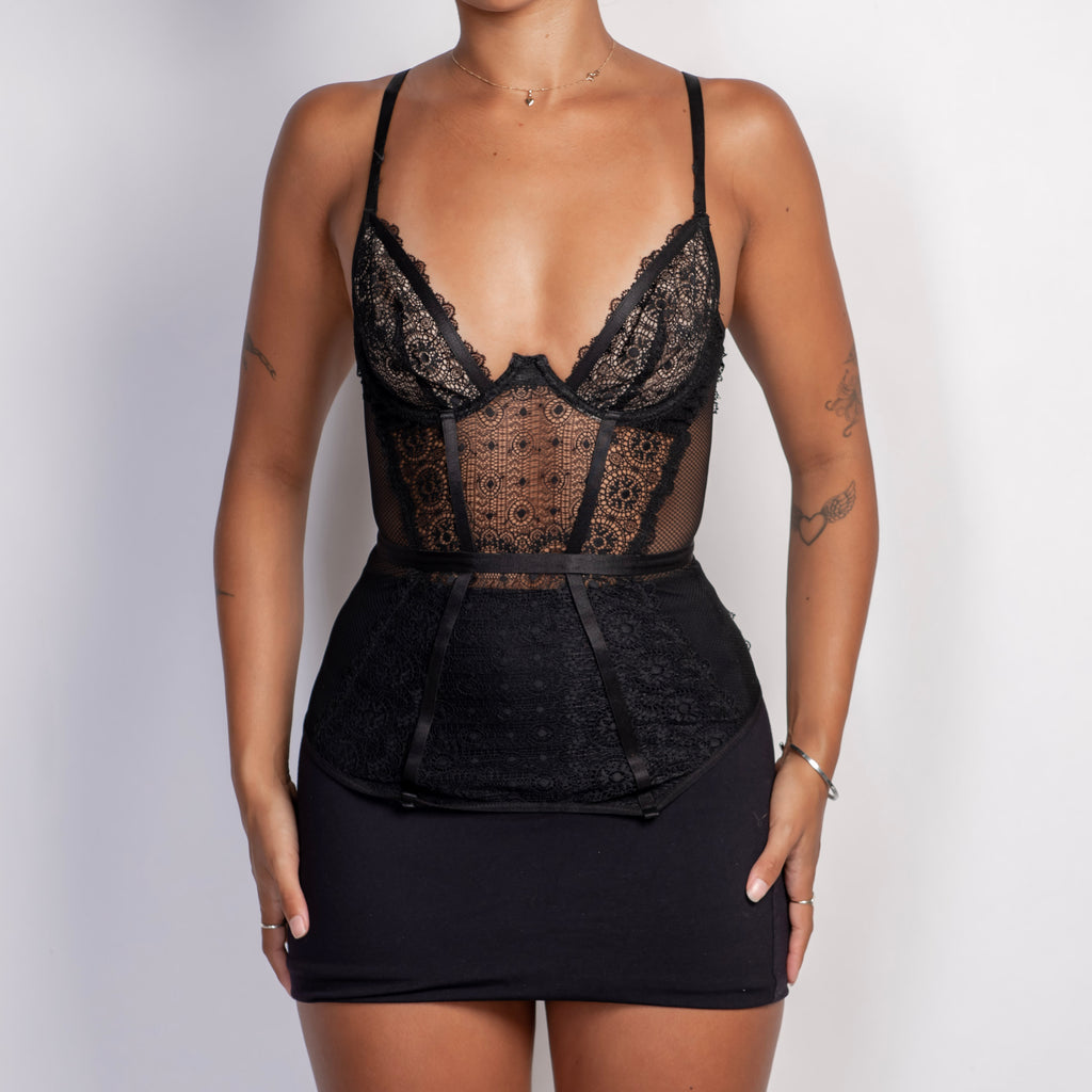 BLACK LACE BUSTIER