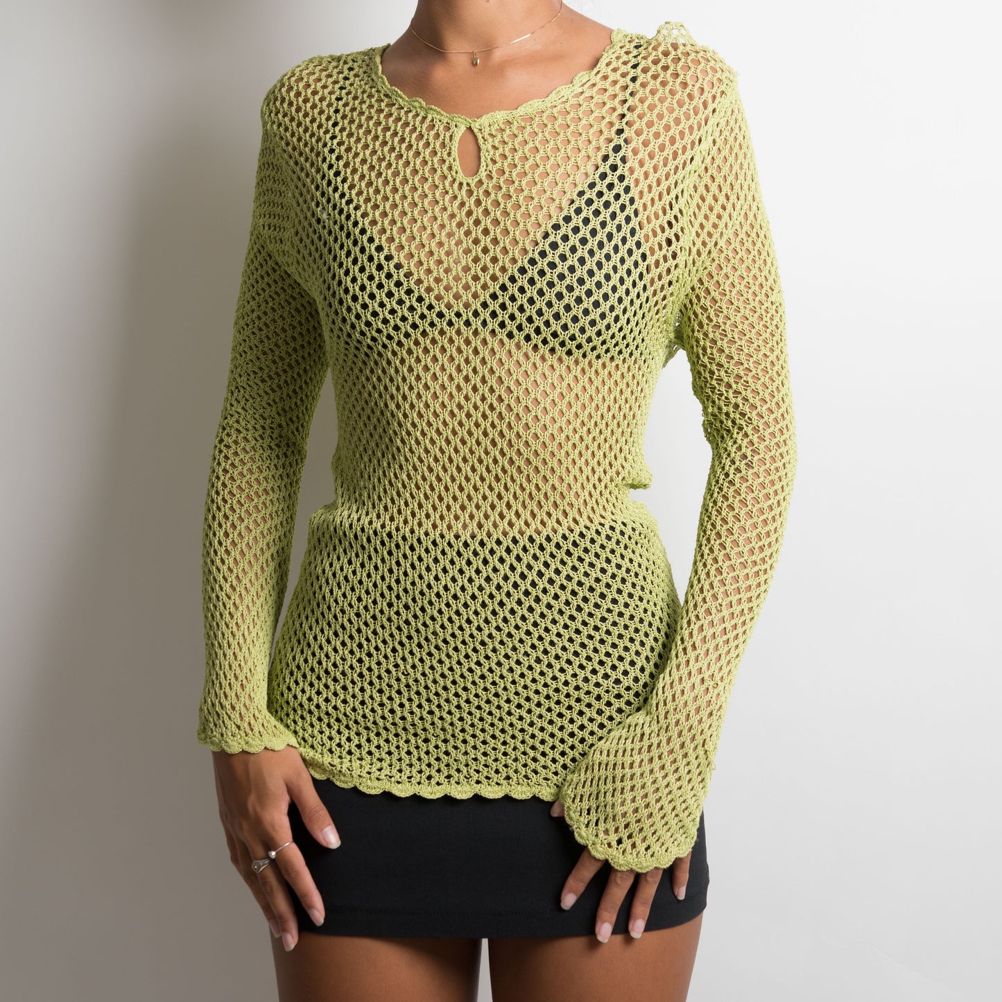 MANCHES LONGUES AU CROCHET LIME