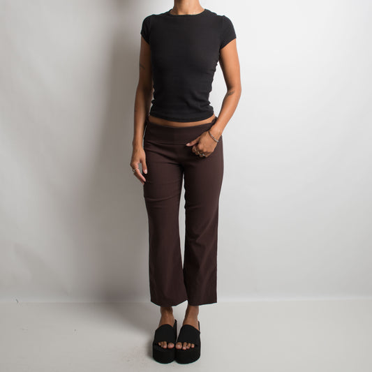 PANTALON CAPRI BOOTCUT MARRON