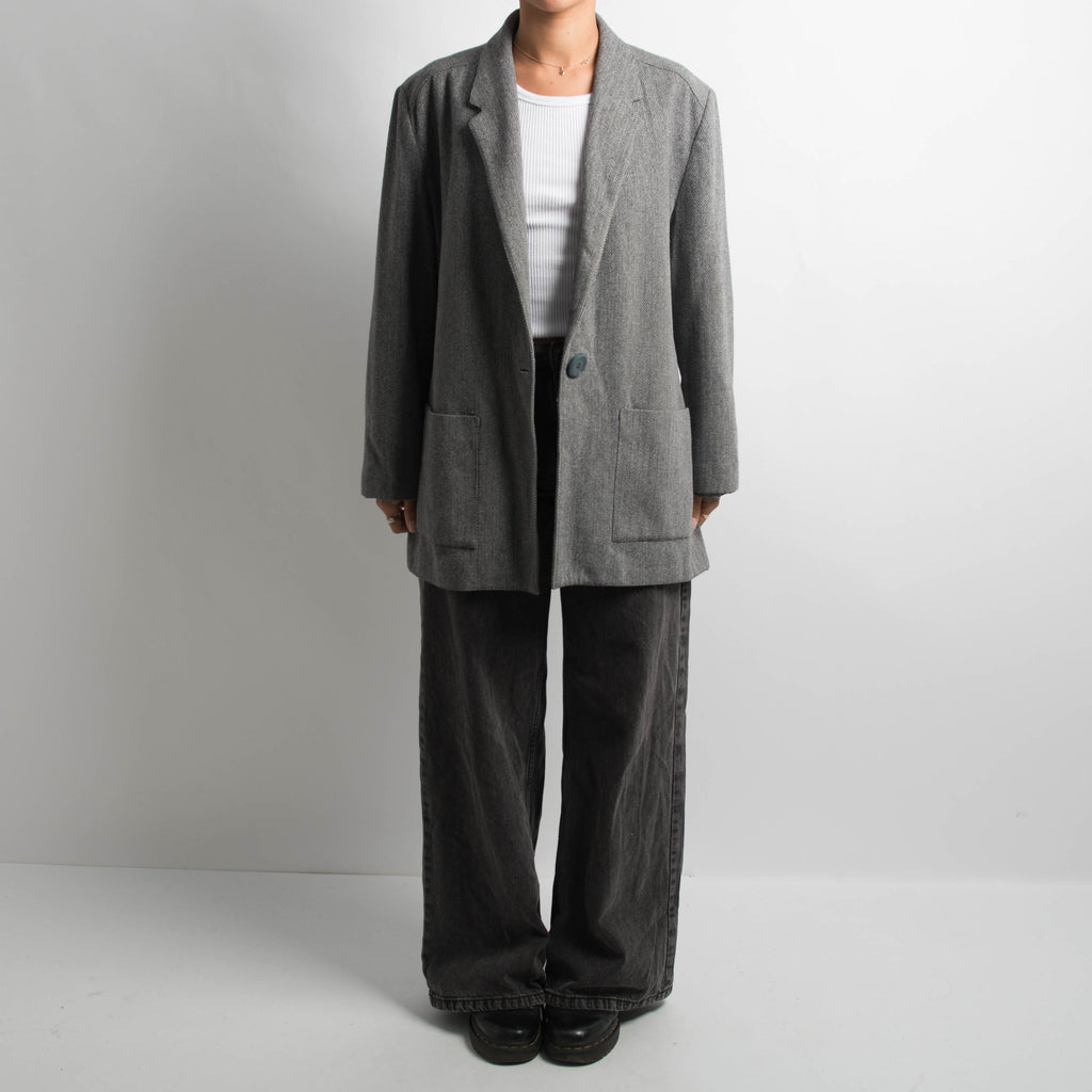 GREY OVERSIZED BLAZER
