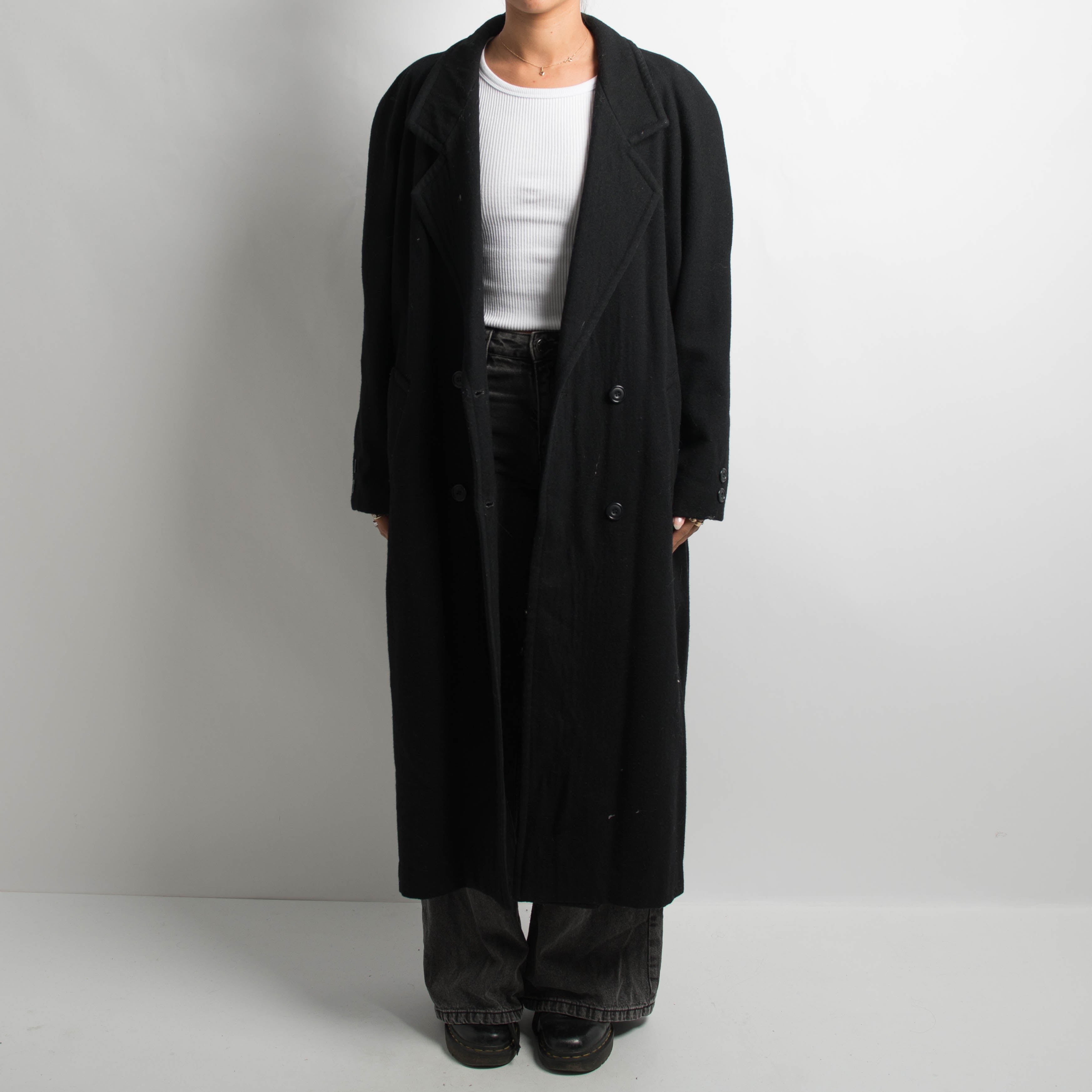 BLACK WOOL LONGLINE COAT