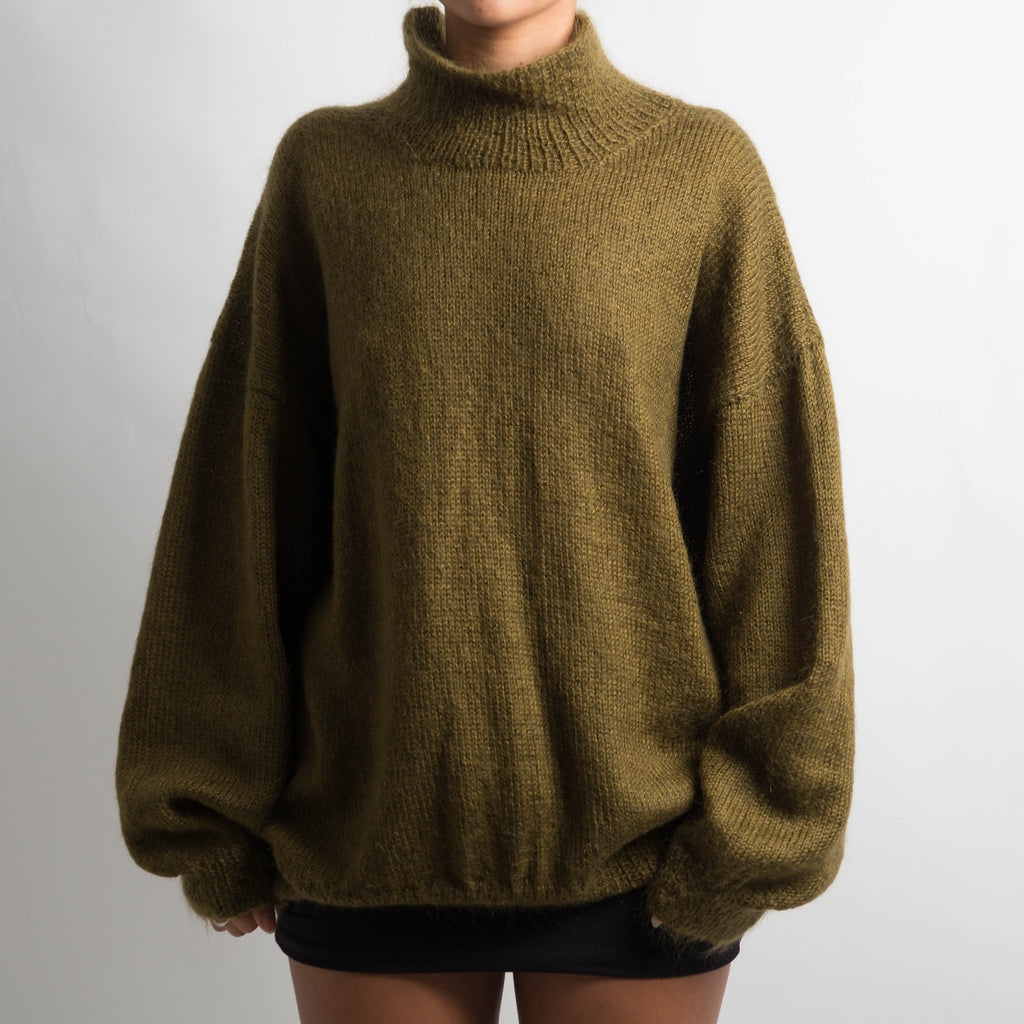 KHAKI SLOUCHY KNIT SWEATER