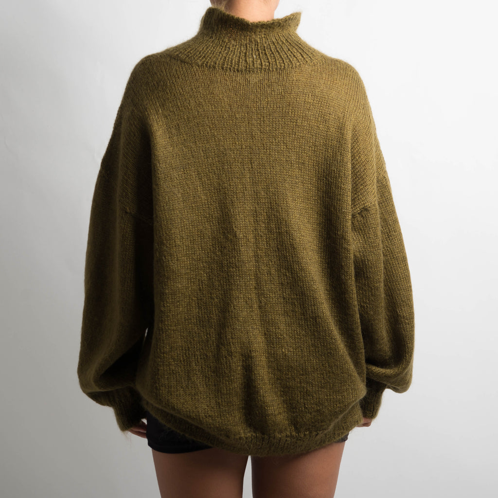 KHAKI SLOUCHY KNIT SWEATER