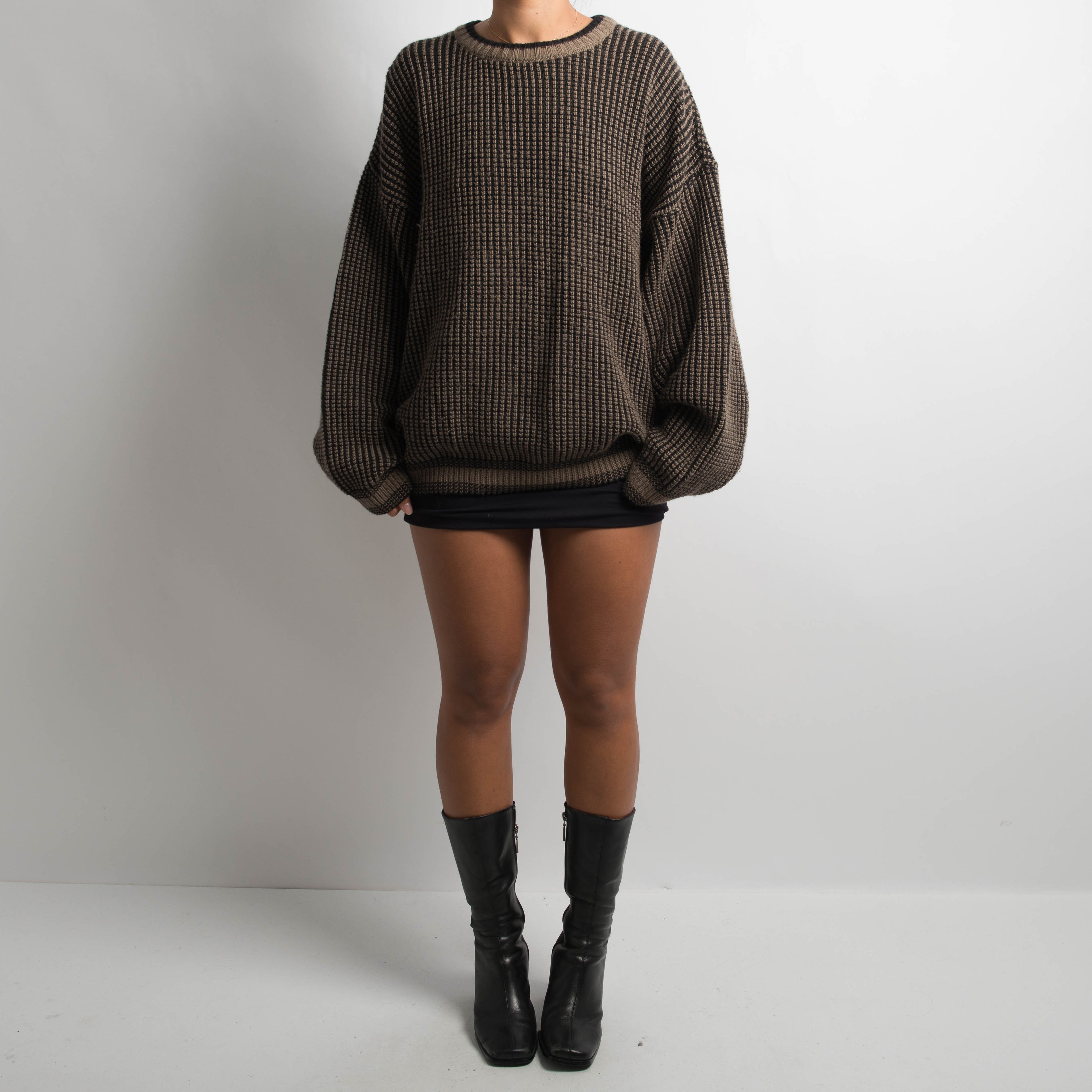 BROWN MARLE KNIT SWEATER